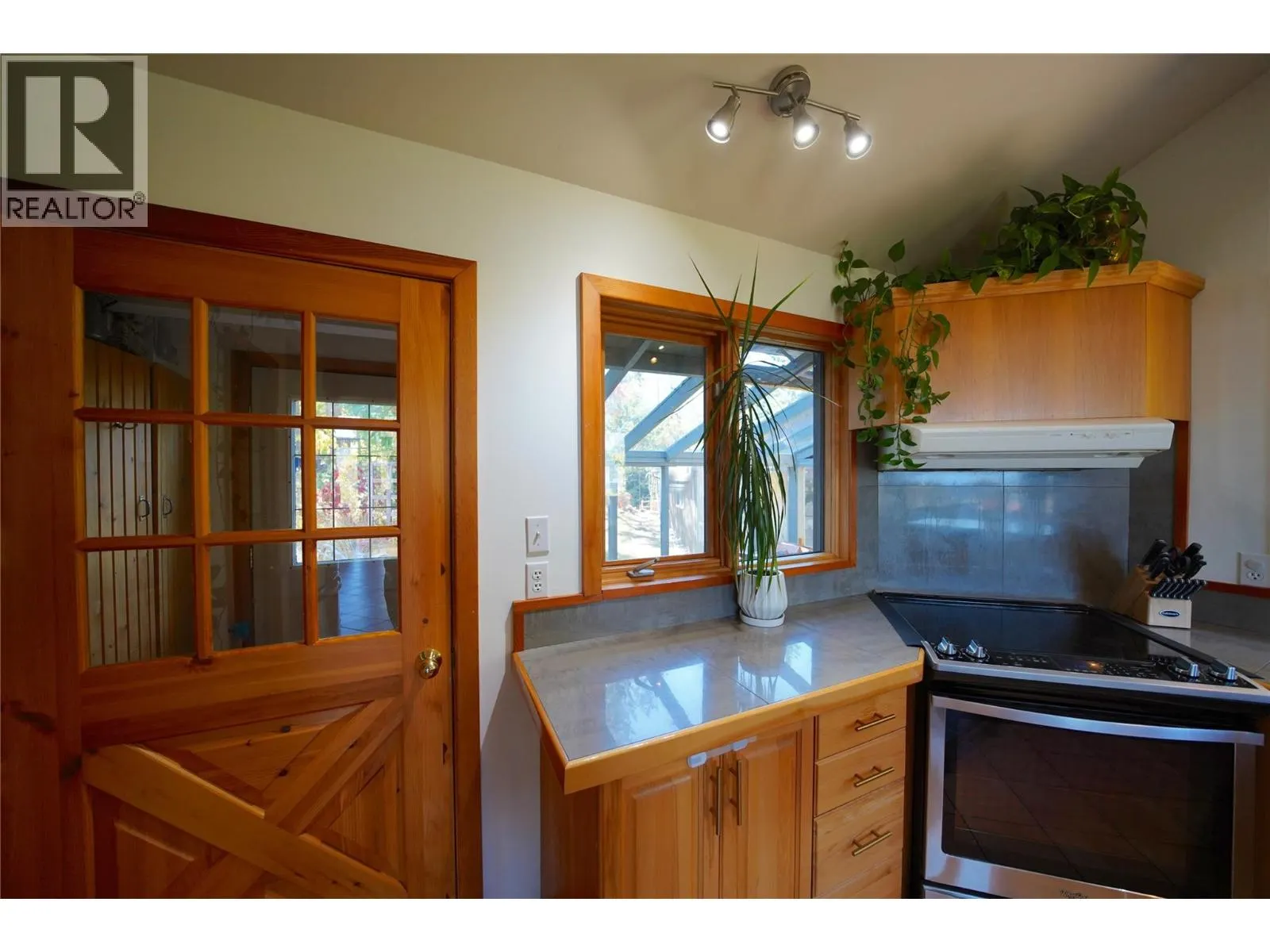 230 Rainbow Ridge Road