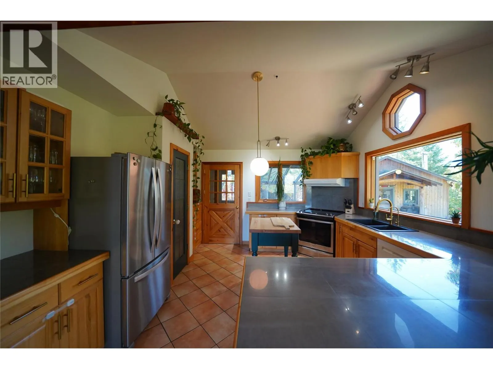 230 Rainbow Ridge Road