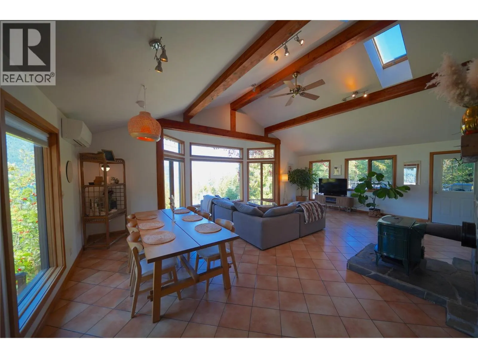 230 Rainbow Ridge Road