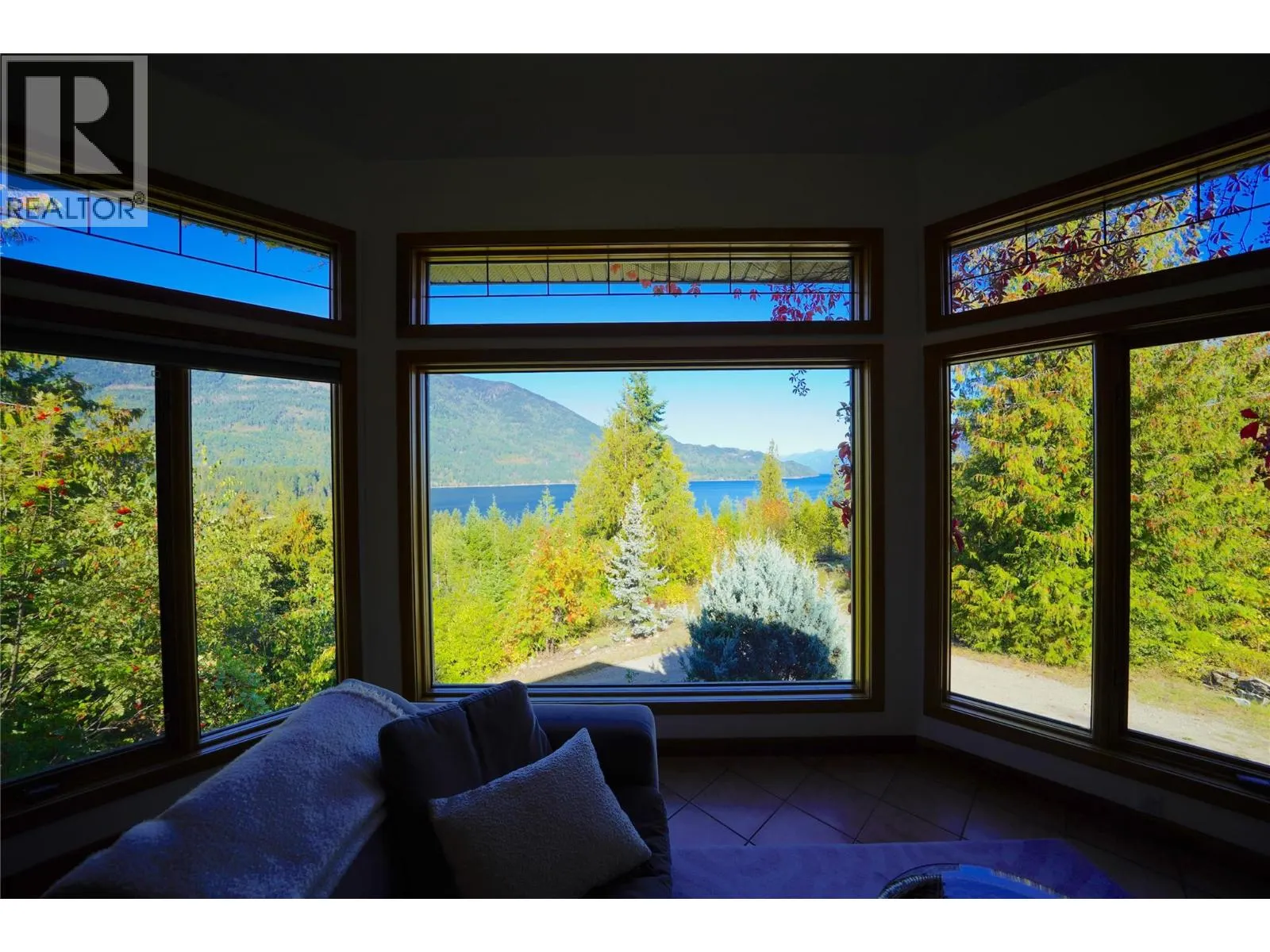 230 Rainbow Ridge Road