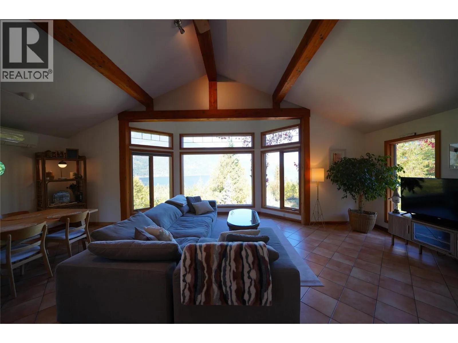 230 Rainbow Ridge Road