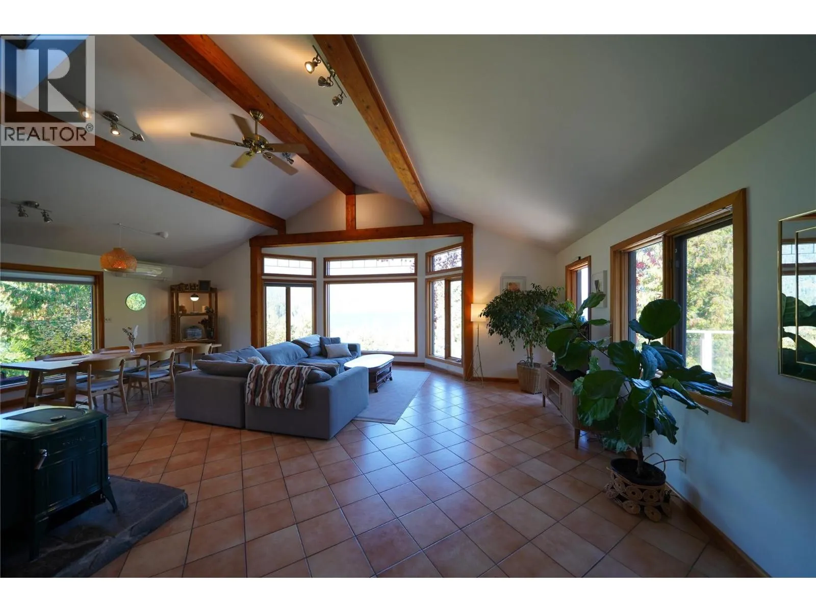 230 Rainbow Ridge Road