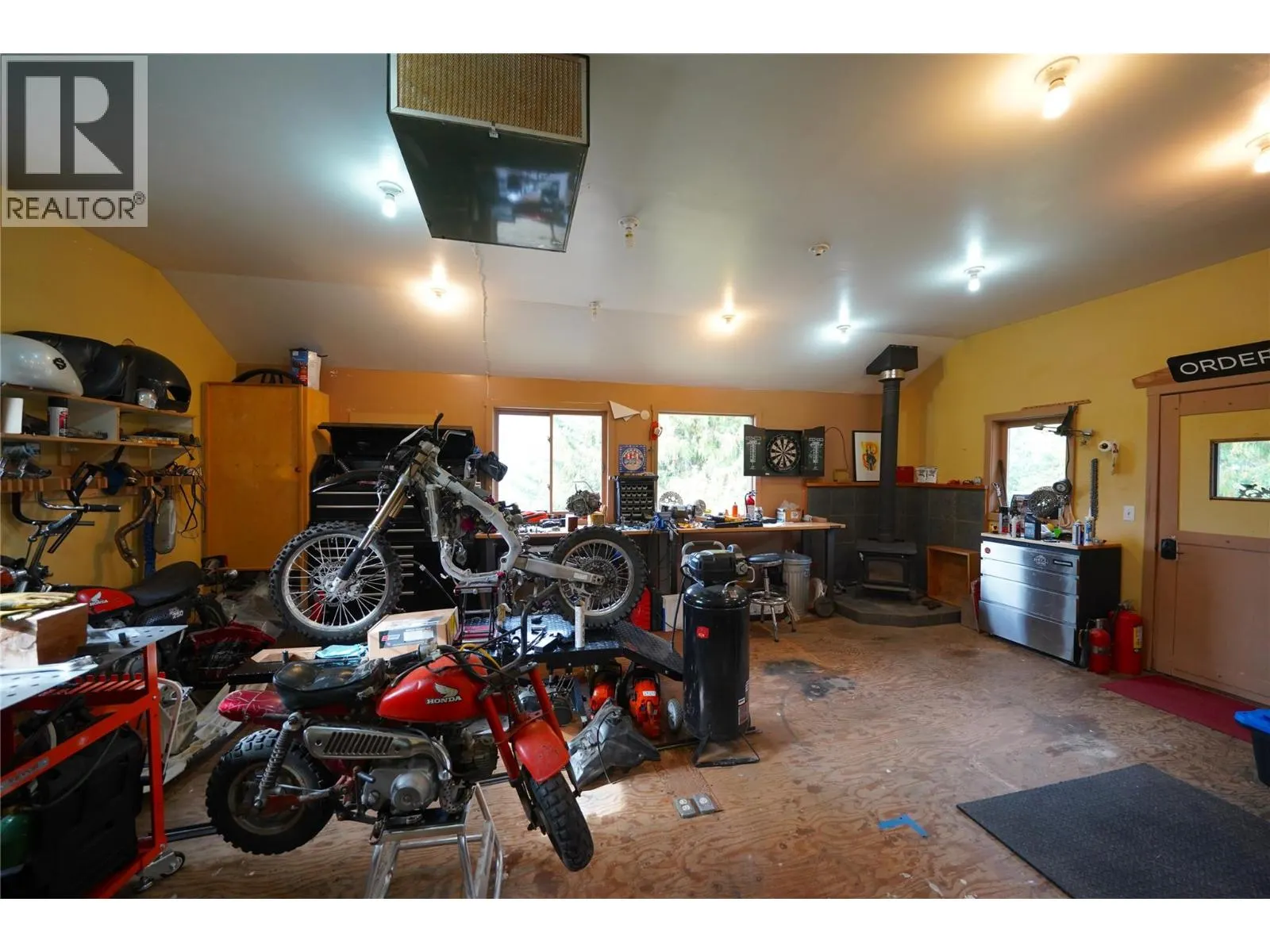 230 Rainbow Ridge Road