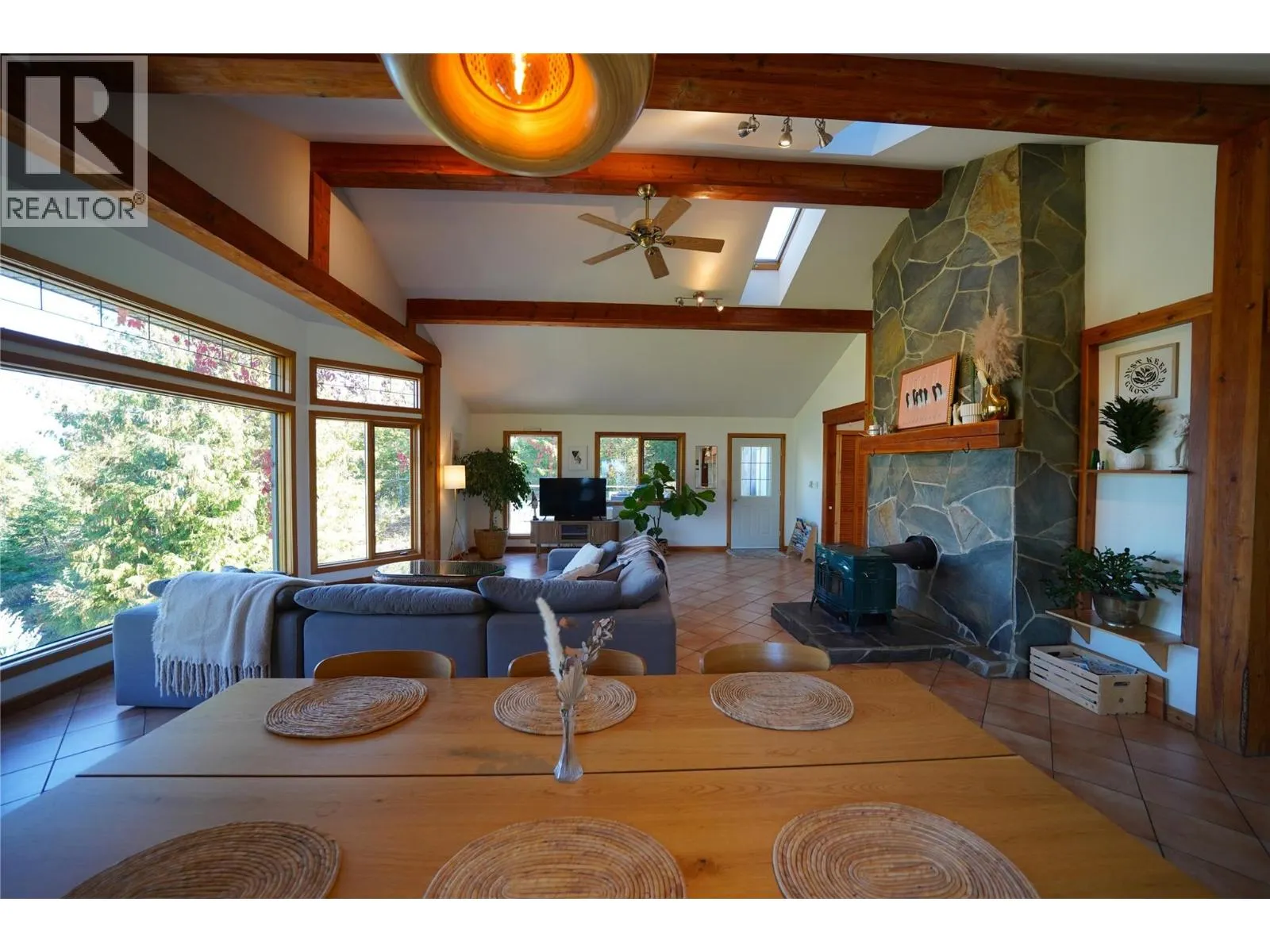 230 Rainbow Ridge Road