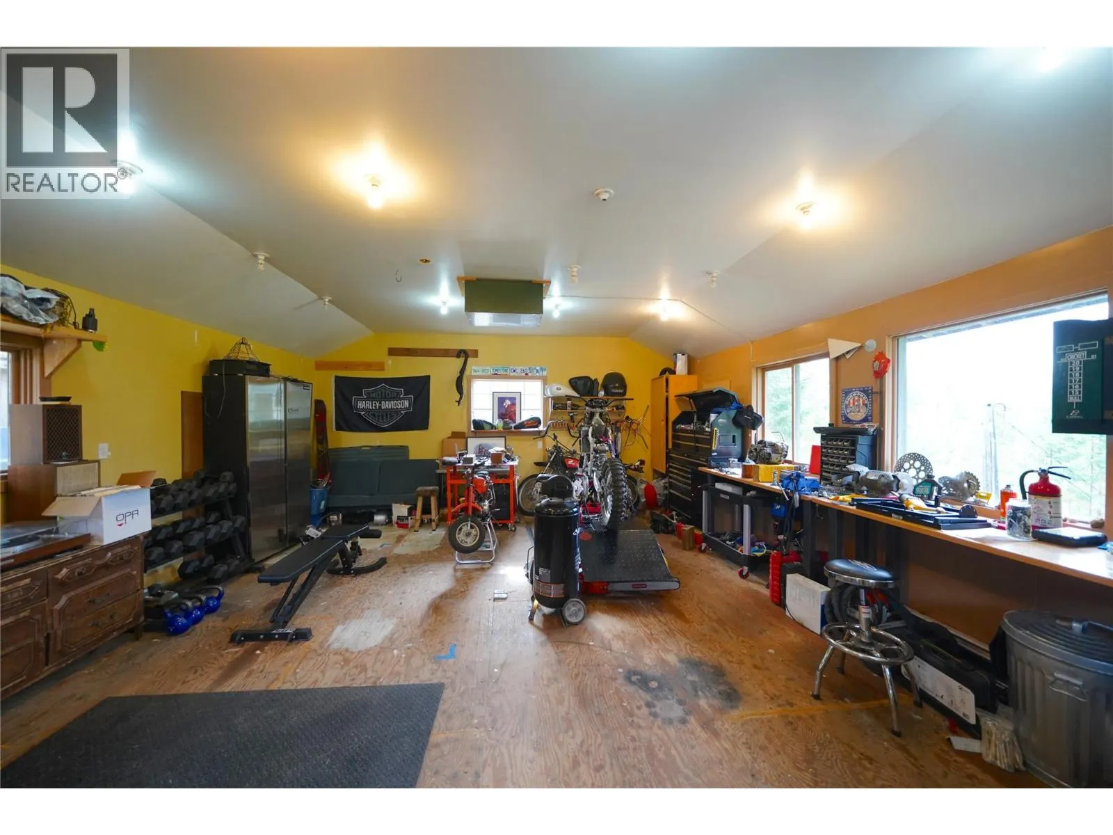 230 Rainbow Ridge Road