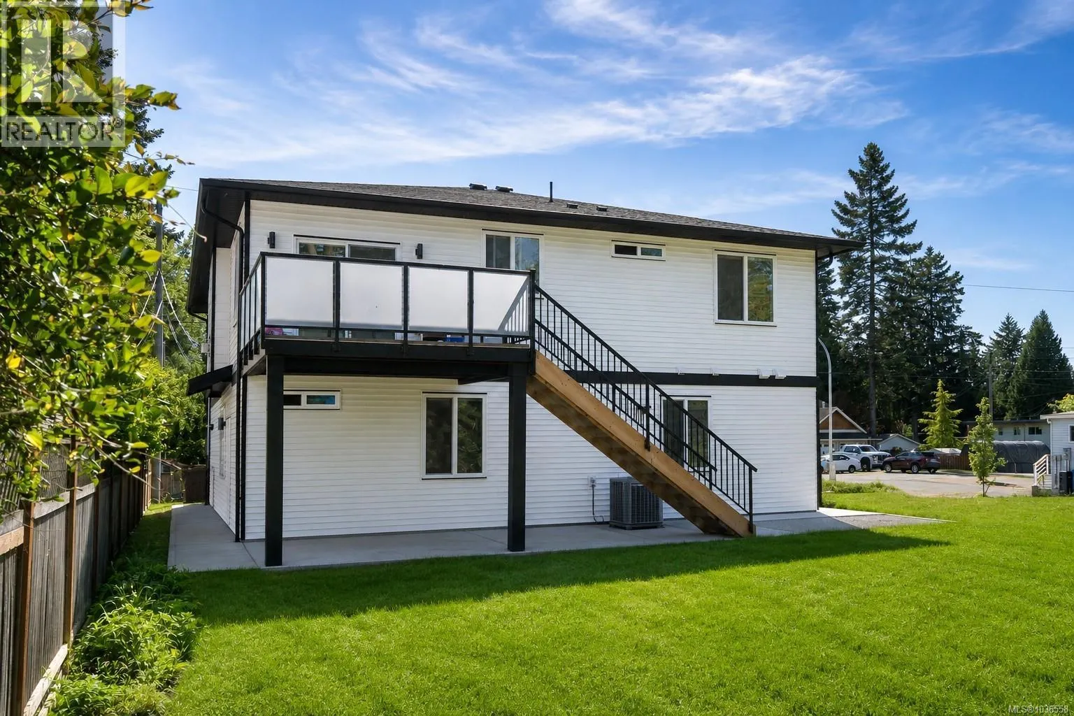 5254 Sherbourne Dr