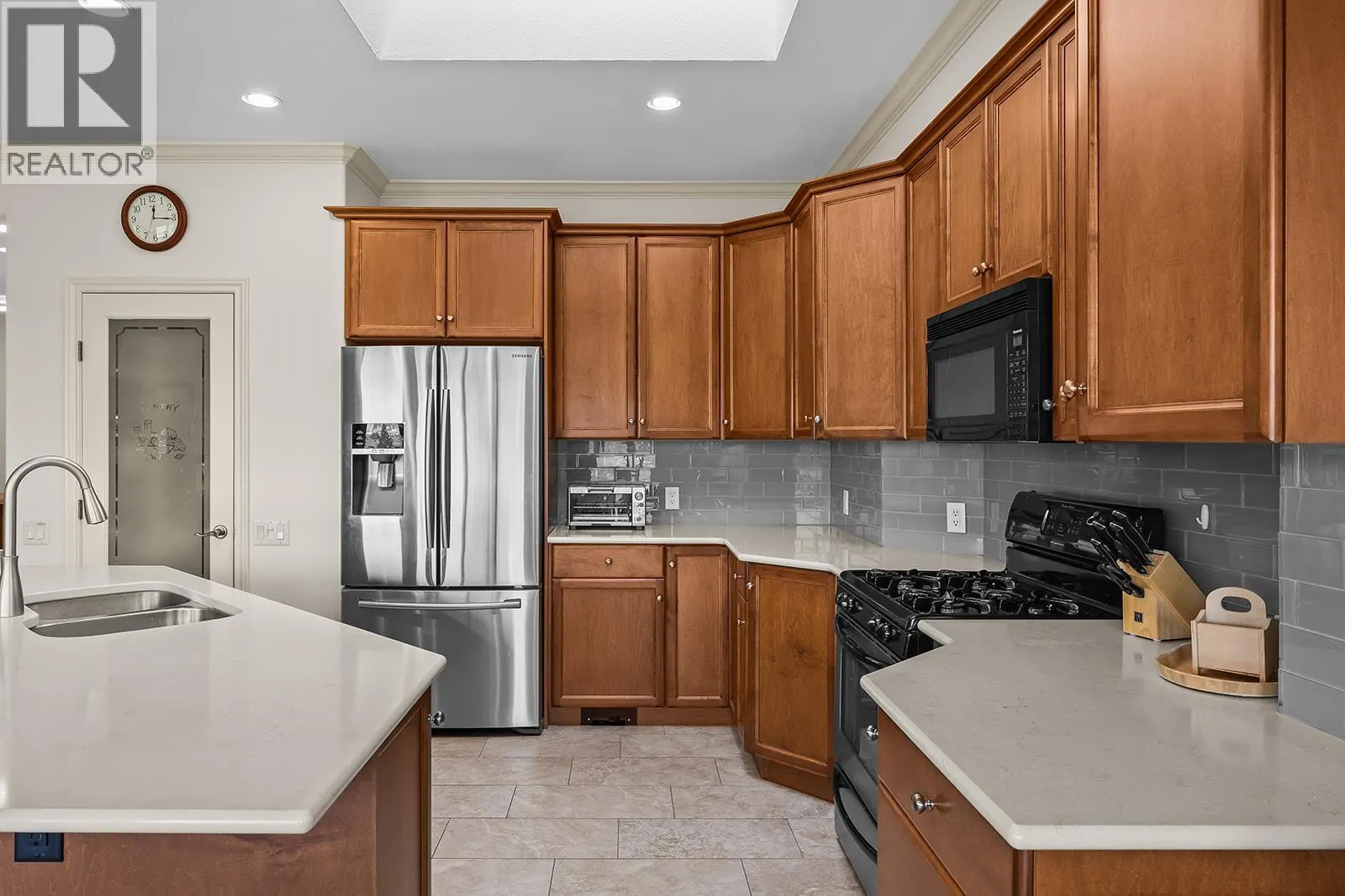 2308 Pine Vista Place