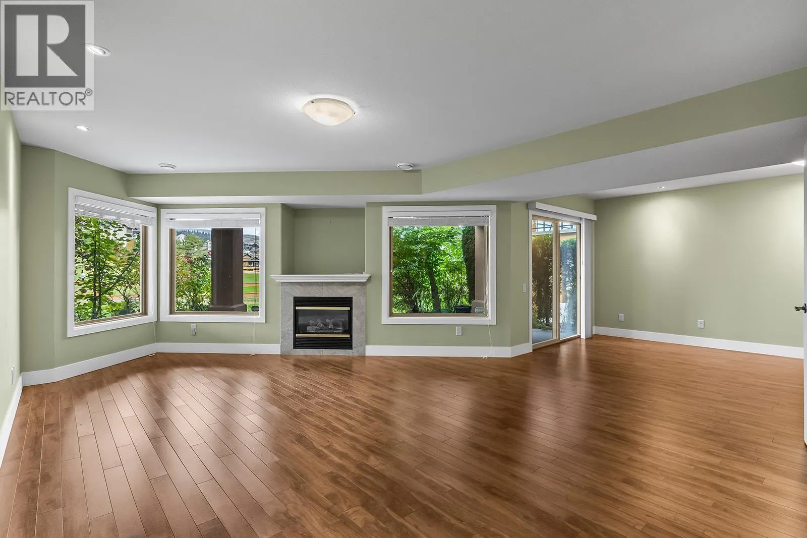 2308 Pine Vista Place