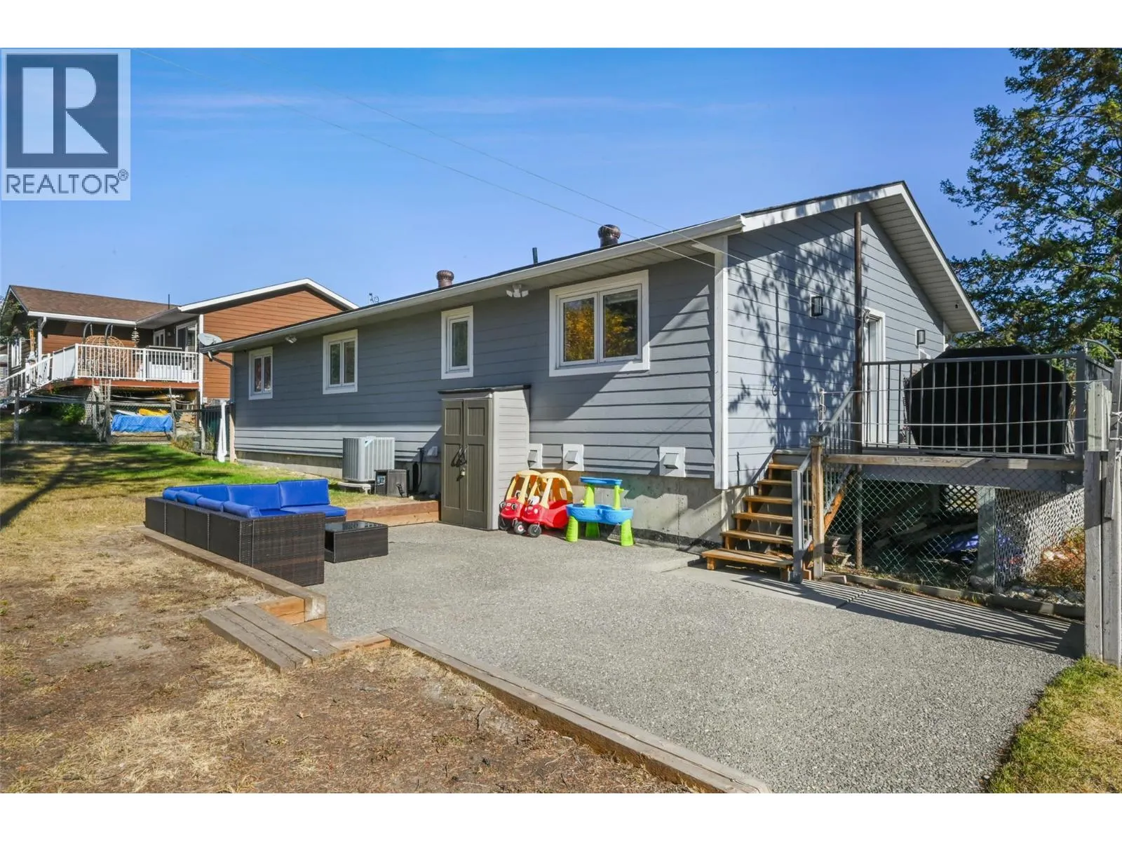 208 7TH Avenue