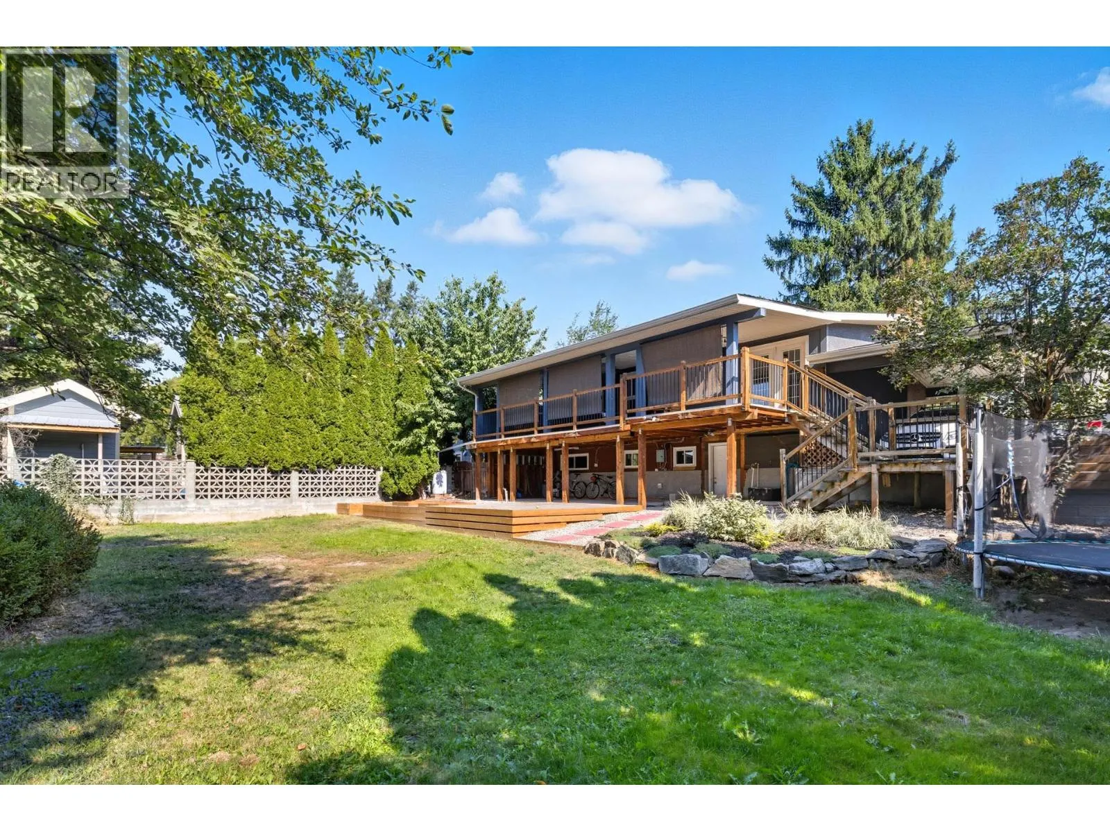 1112 Pinecrest Lane