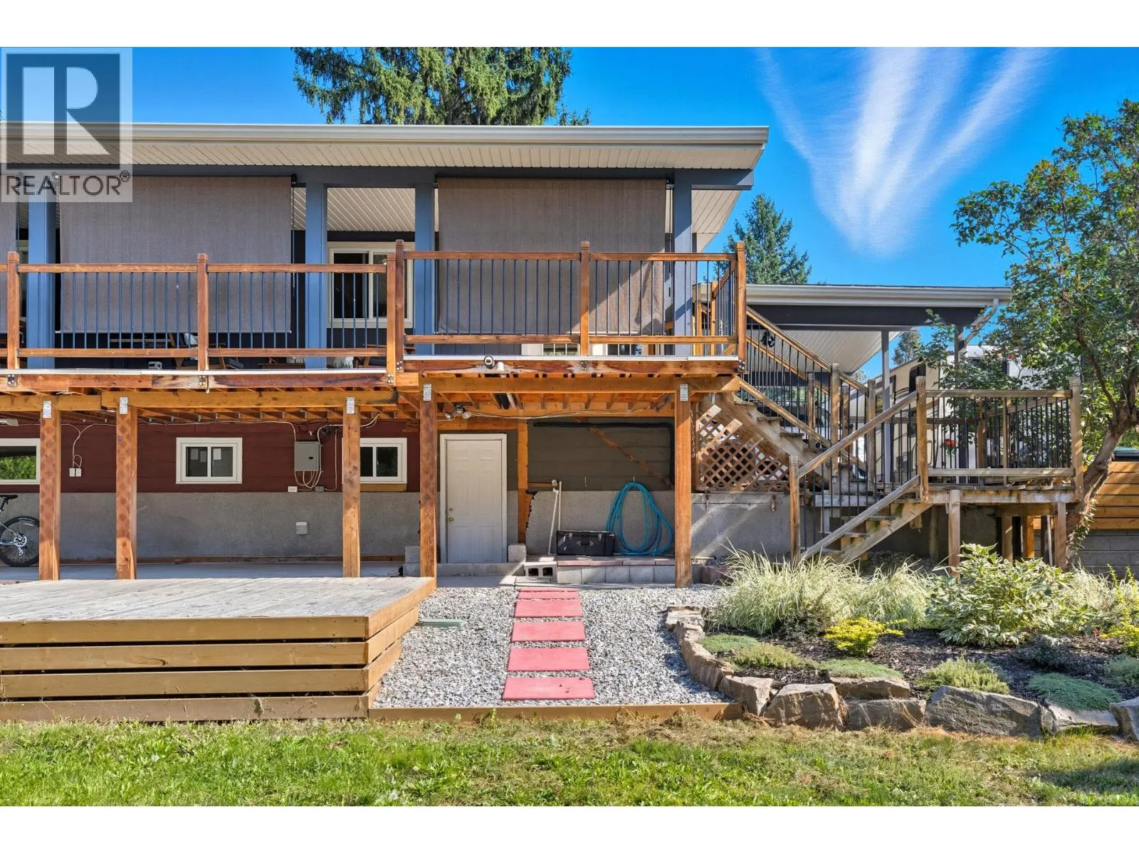 1112 Pinecrest Lane