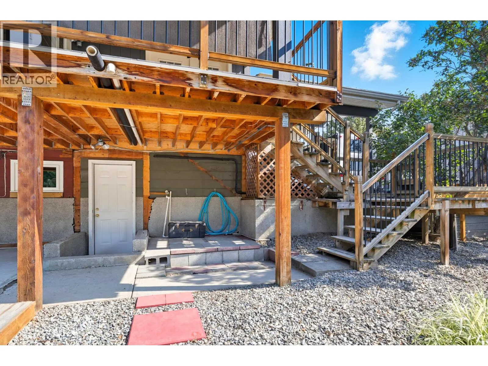1112 Pinecrest Lane