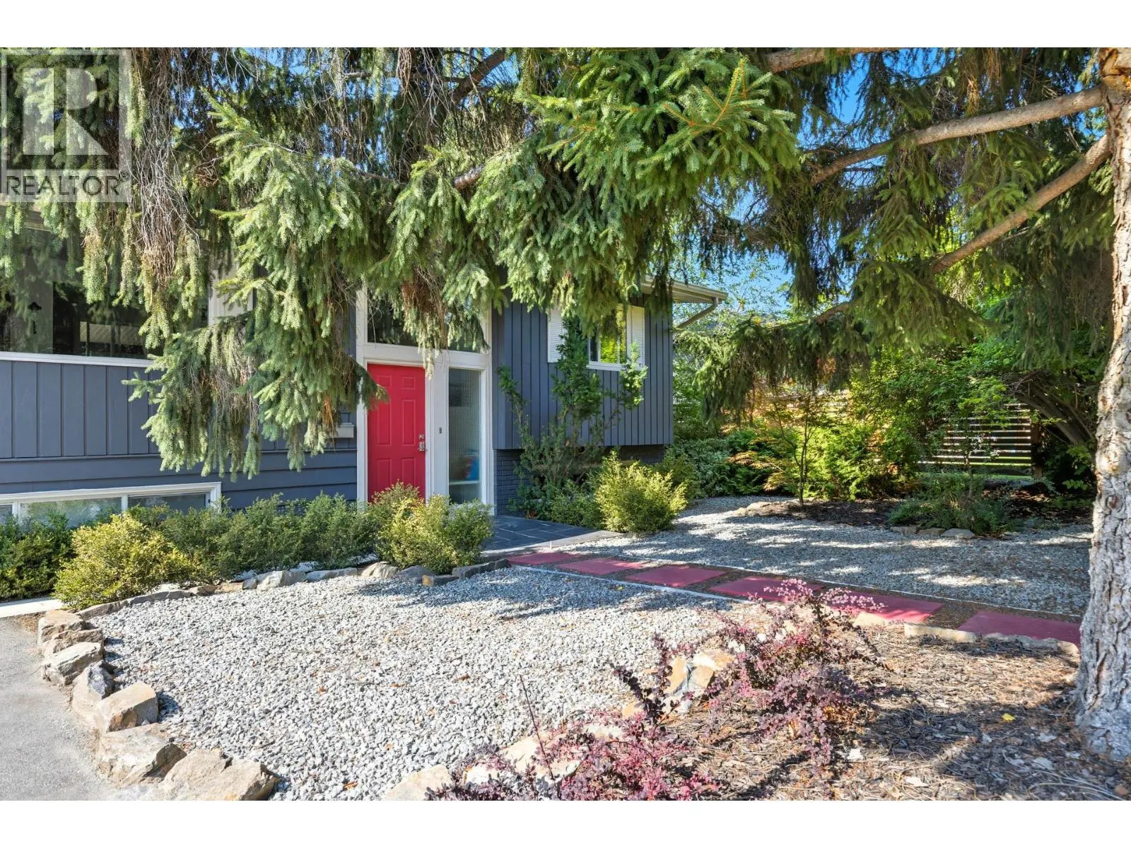 1112 Pinecrest Lane