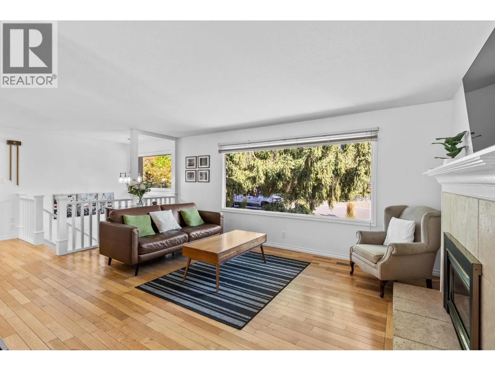 1112 Pinecrest Lane