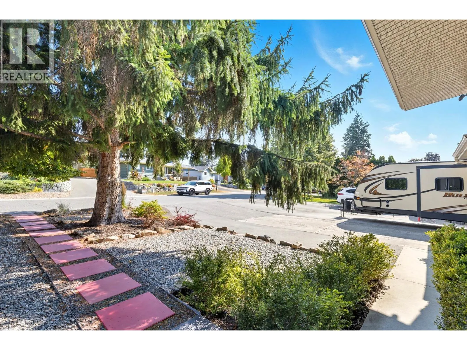 1112 Pinecrest Lane