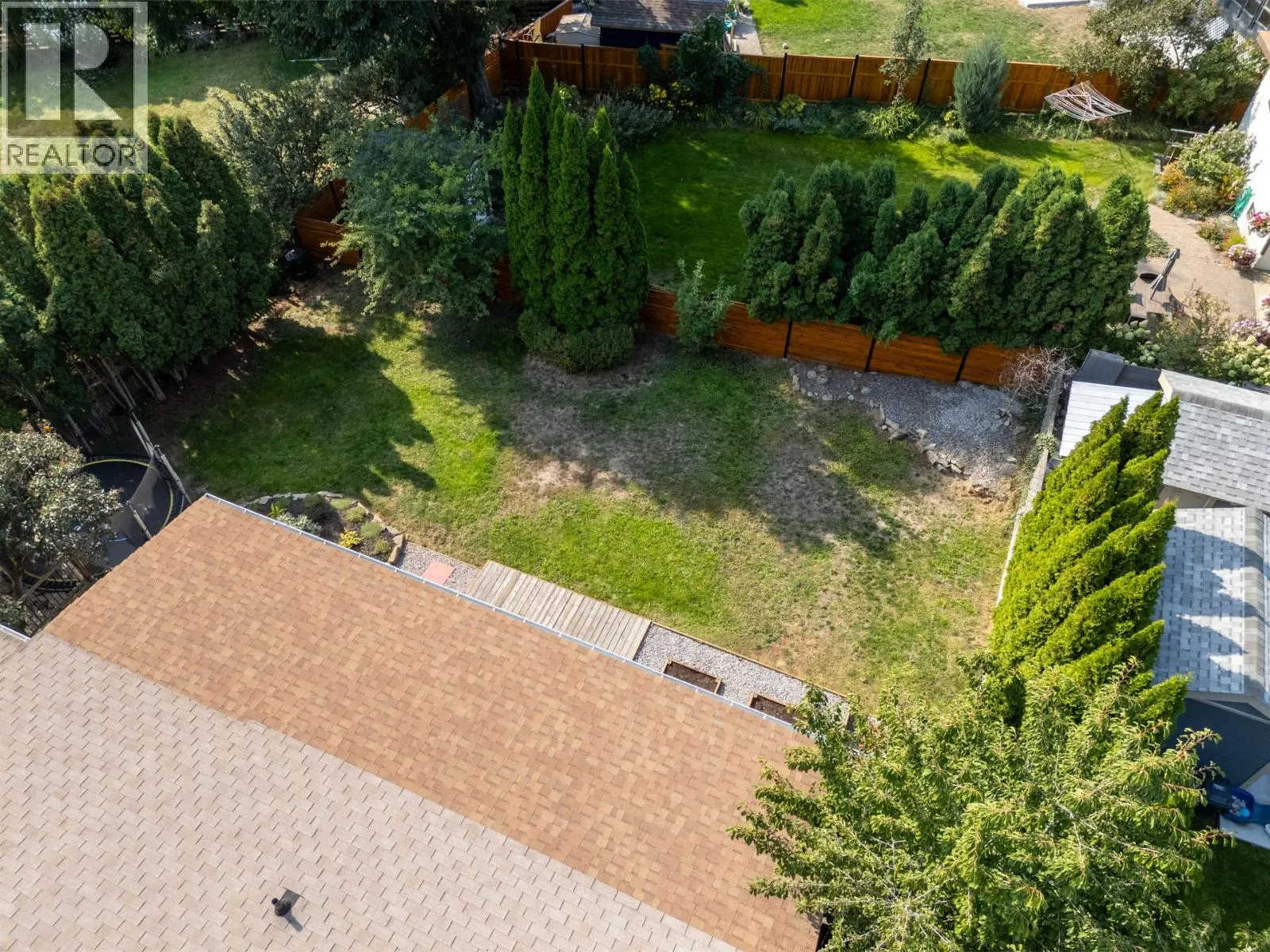 1112 Pinecrest Lane