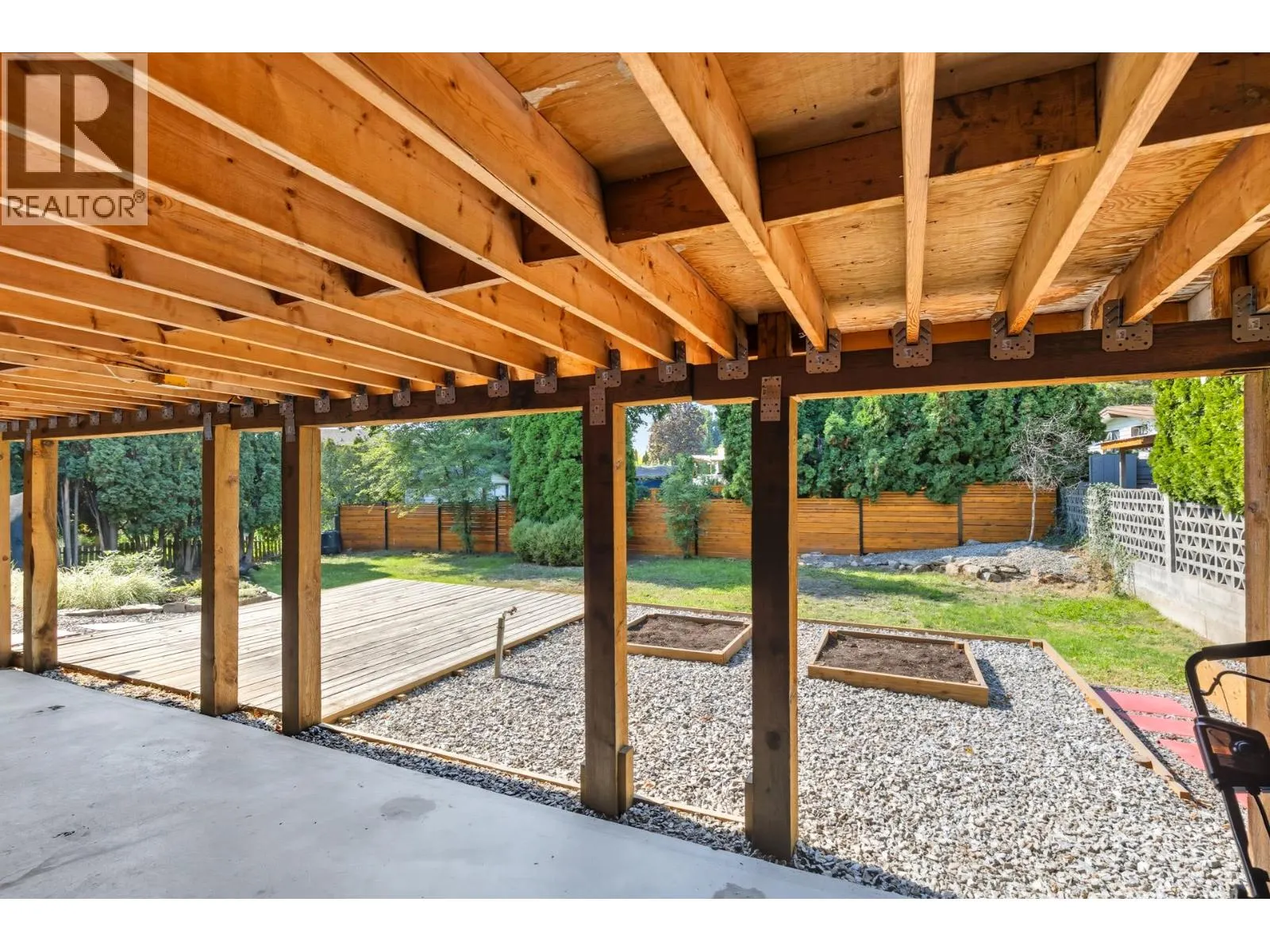 1112 Pinecrest Lane