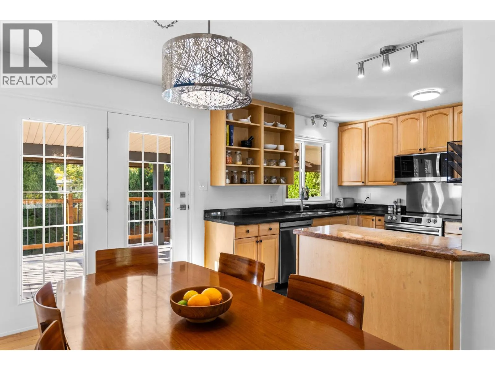 1112 Pinecrest Lane