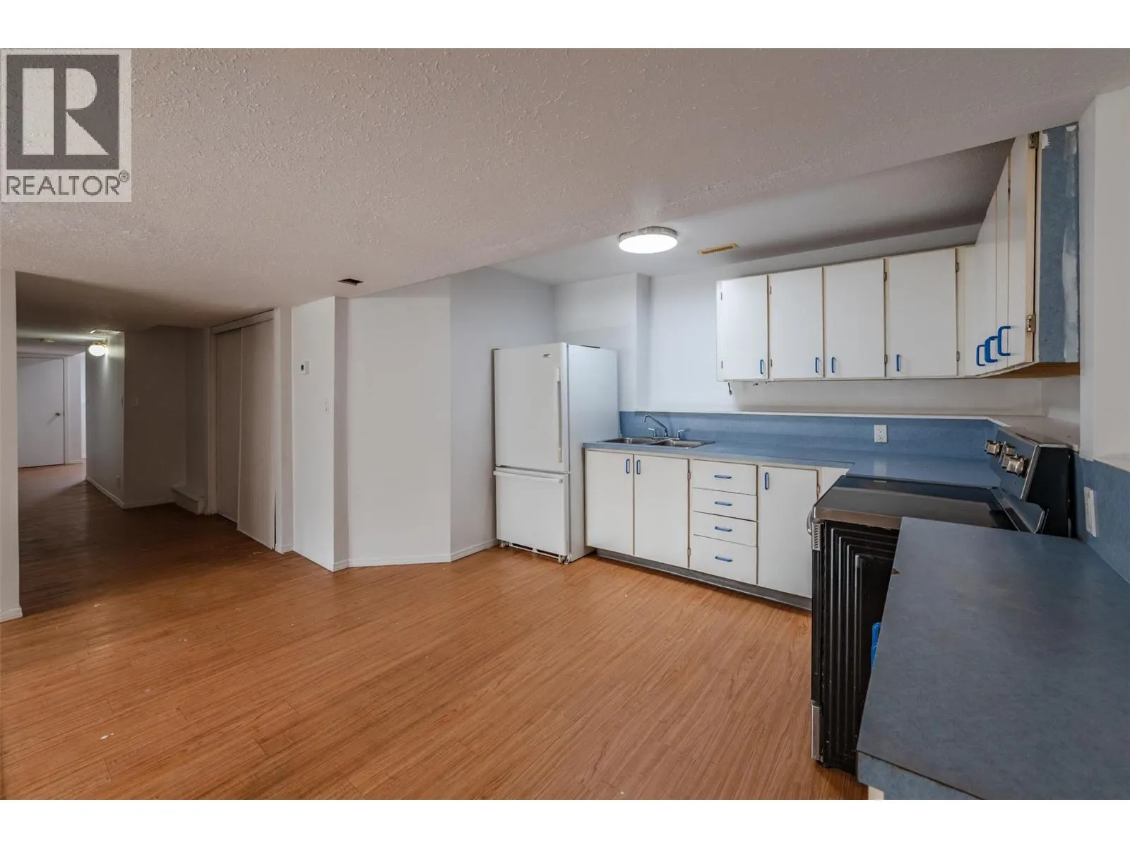 10703 Prairie Valley Road