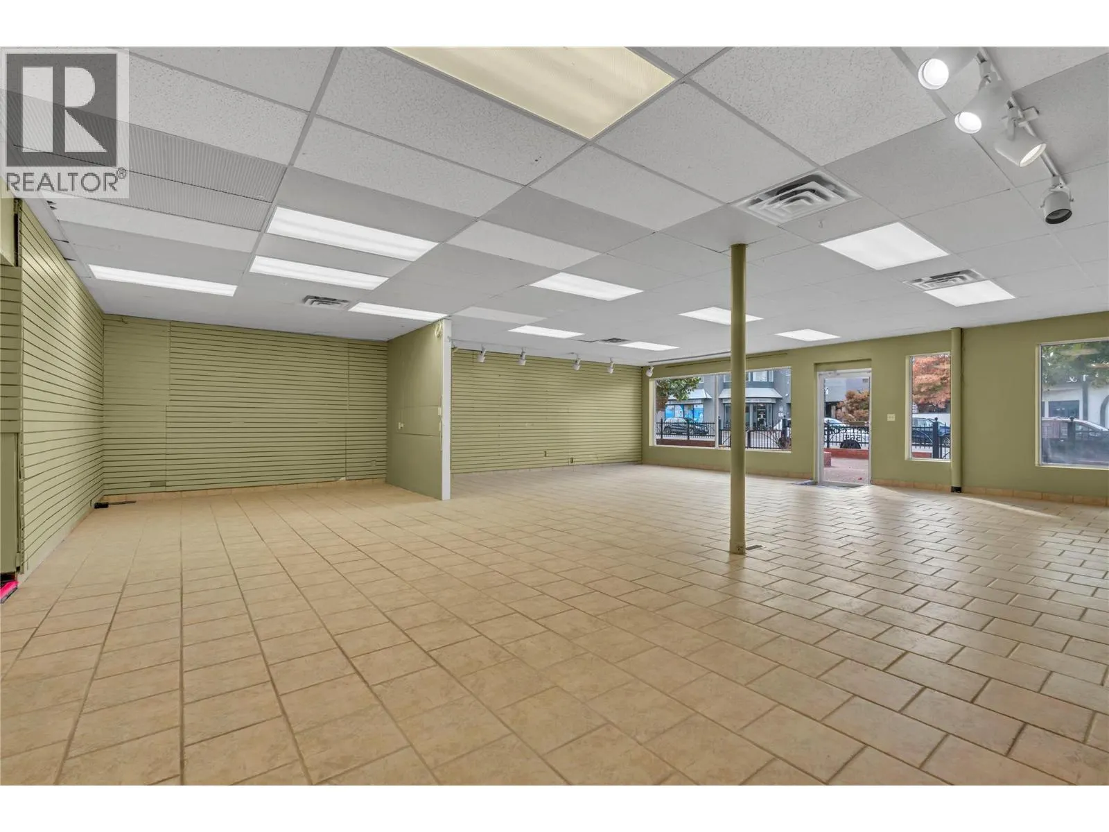 564 Main Street Unit# 120