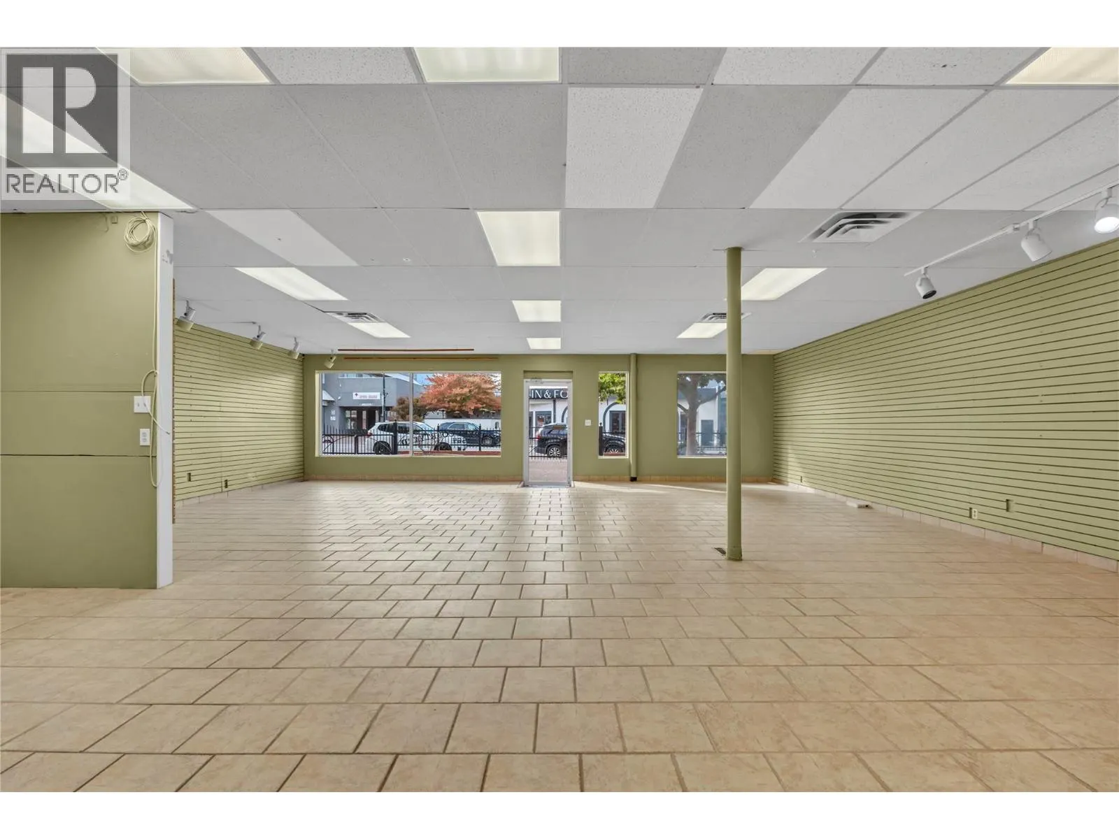 564 Main Street Unit# 120