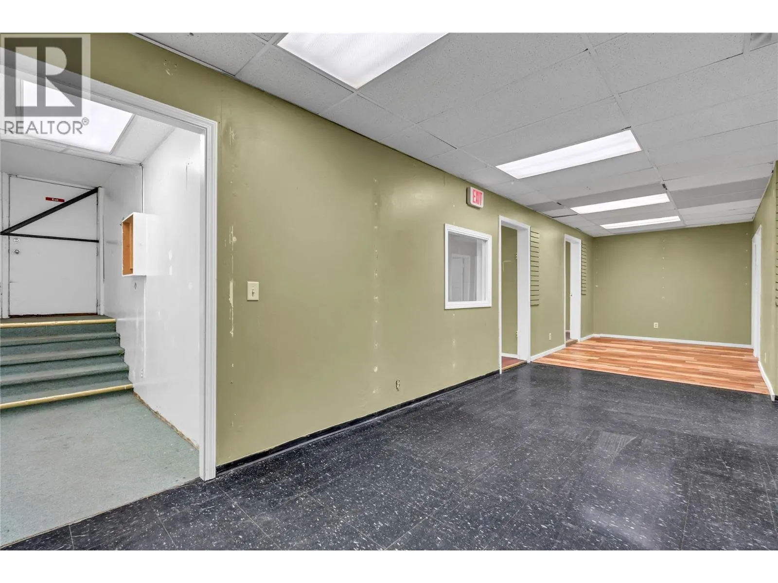 564 Main Street Unit# 120