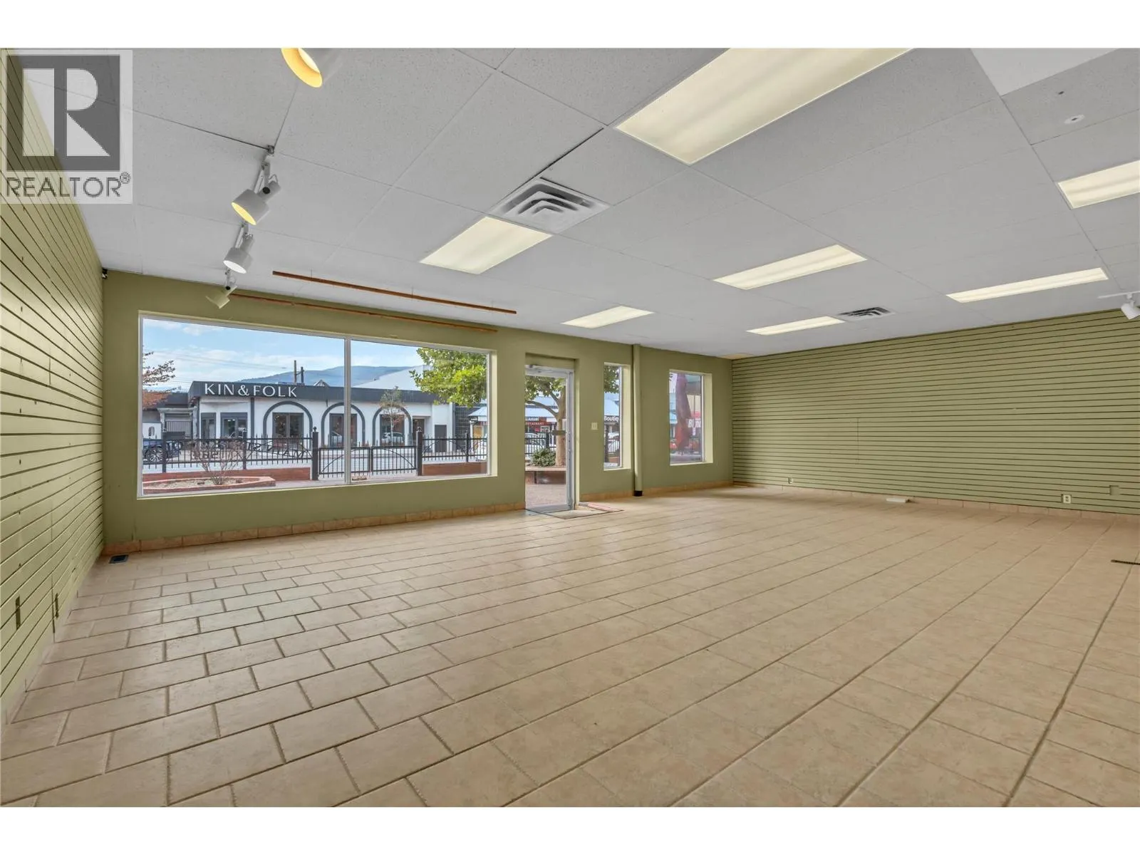 564 Main Street Unit# 120