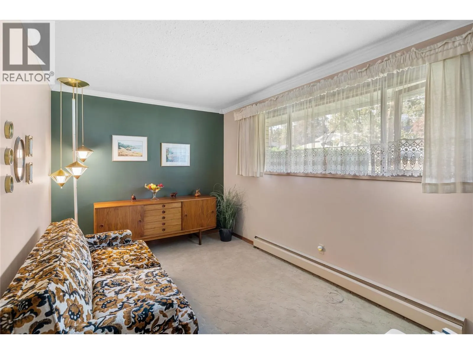 3 Alameda Court