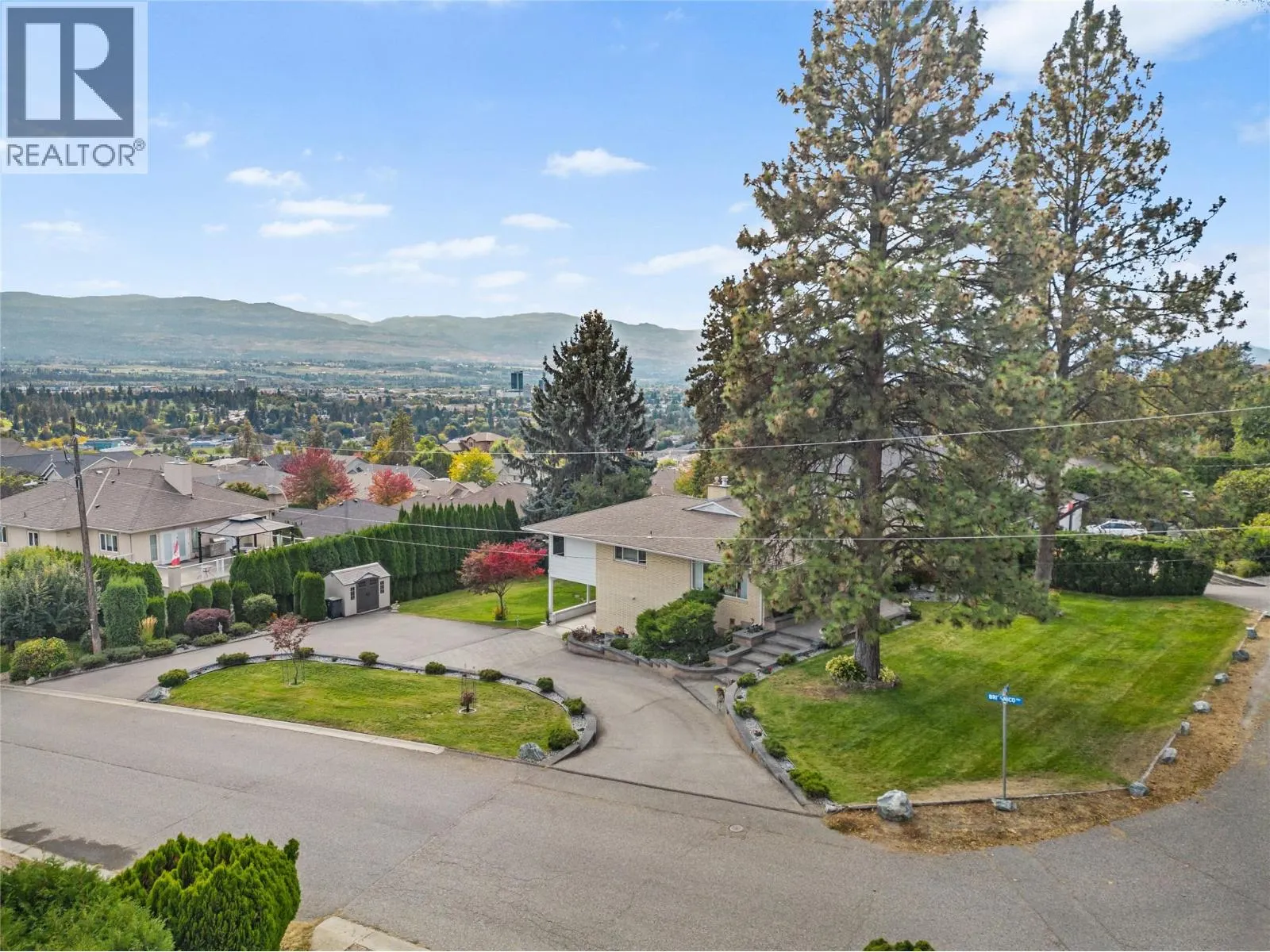 3 Alameda Court