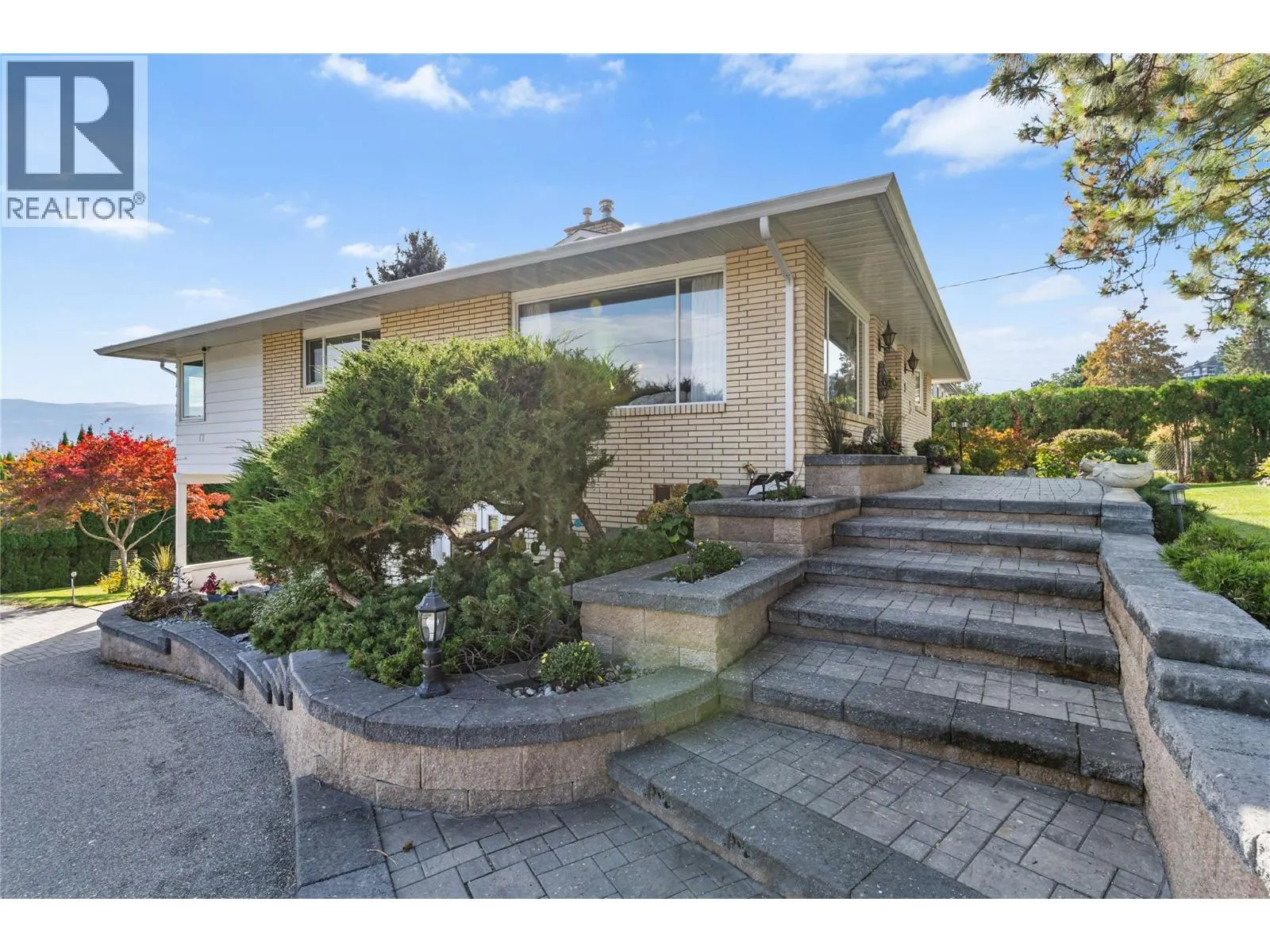3 Alameda Court