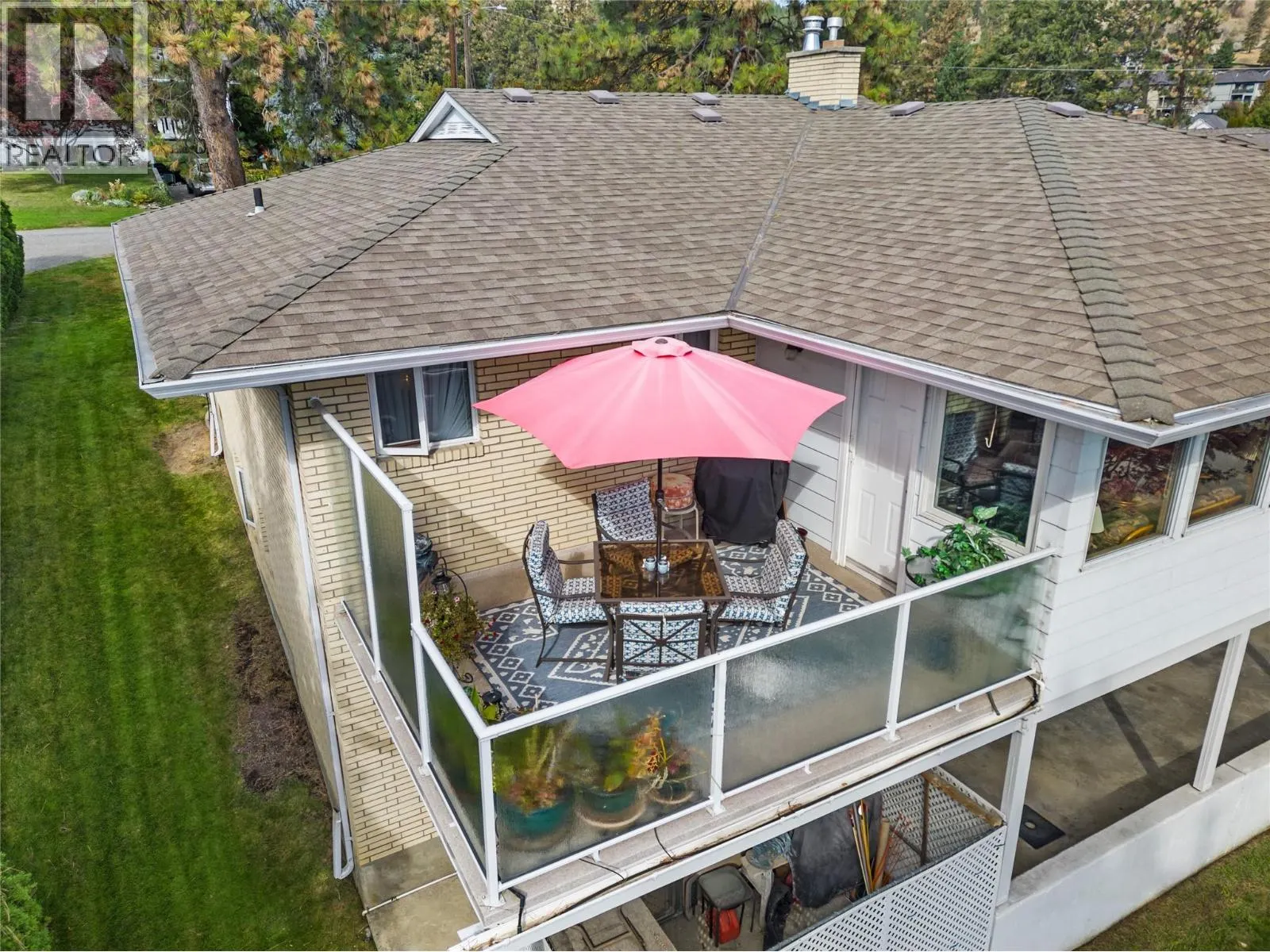 3 Alameda Court