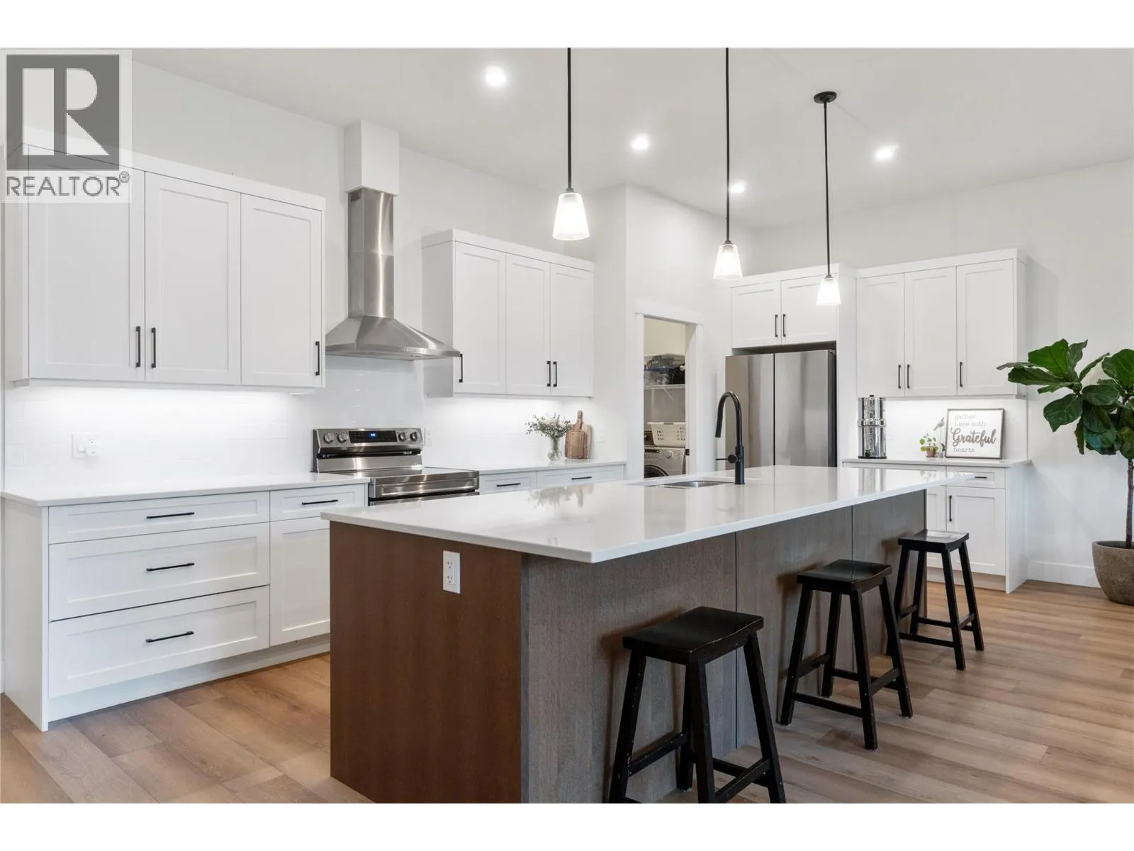 231 20 Street Unit# 14