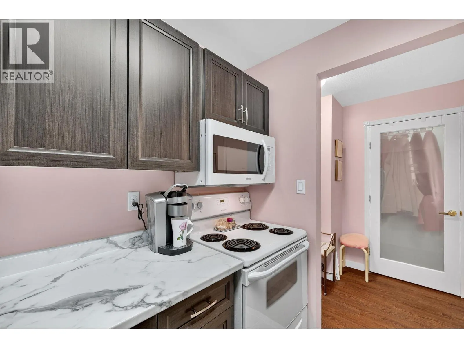 575 Sutherland Avenue Unit# 207