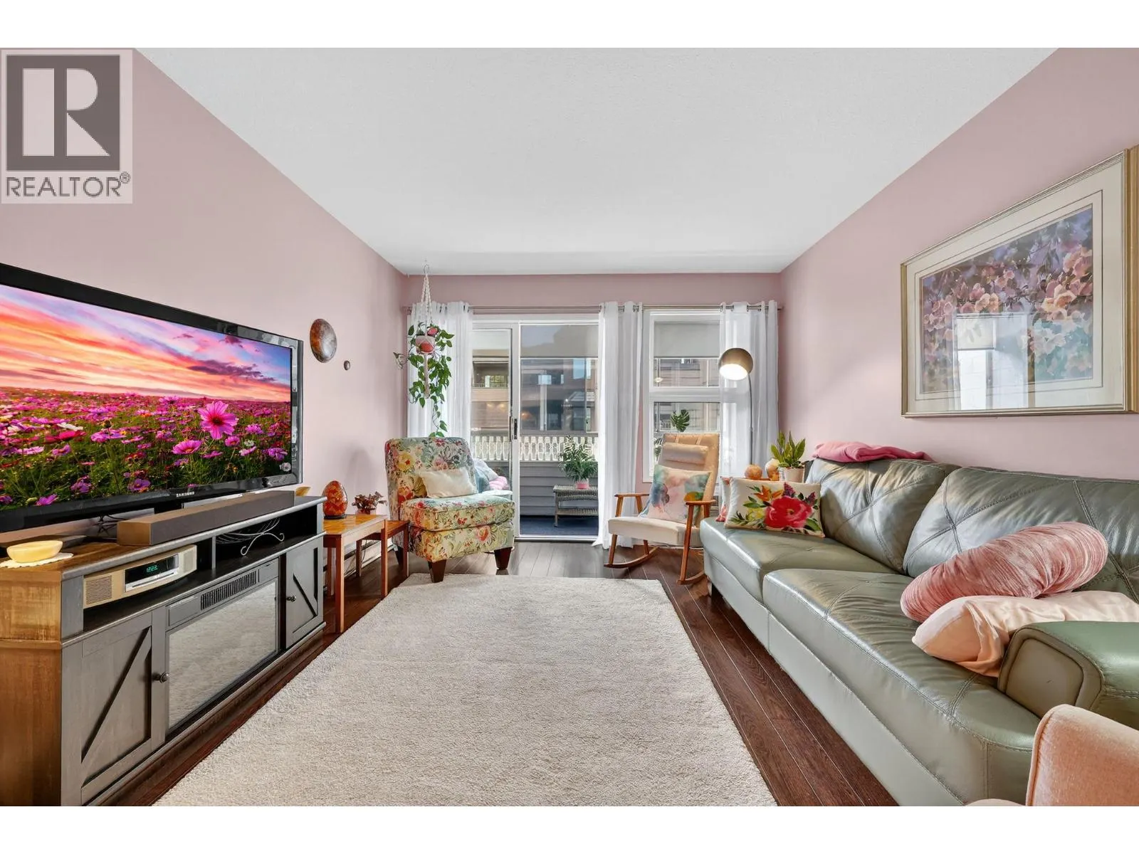 575 Sutherland Avenue Unit# 207