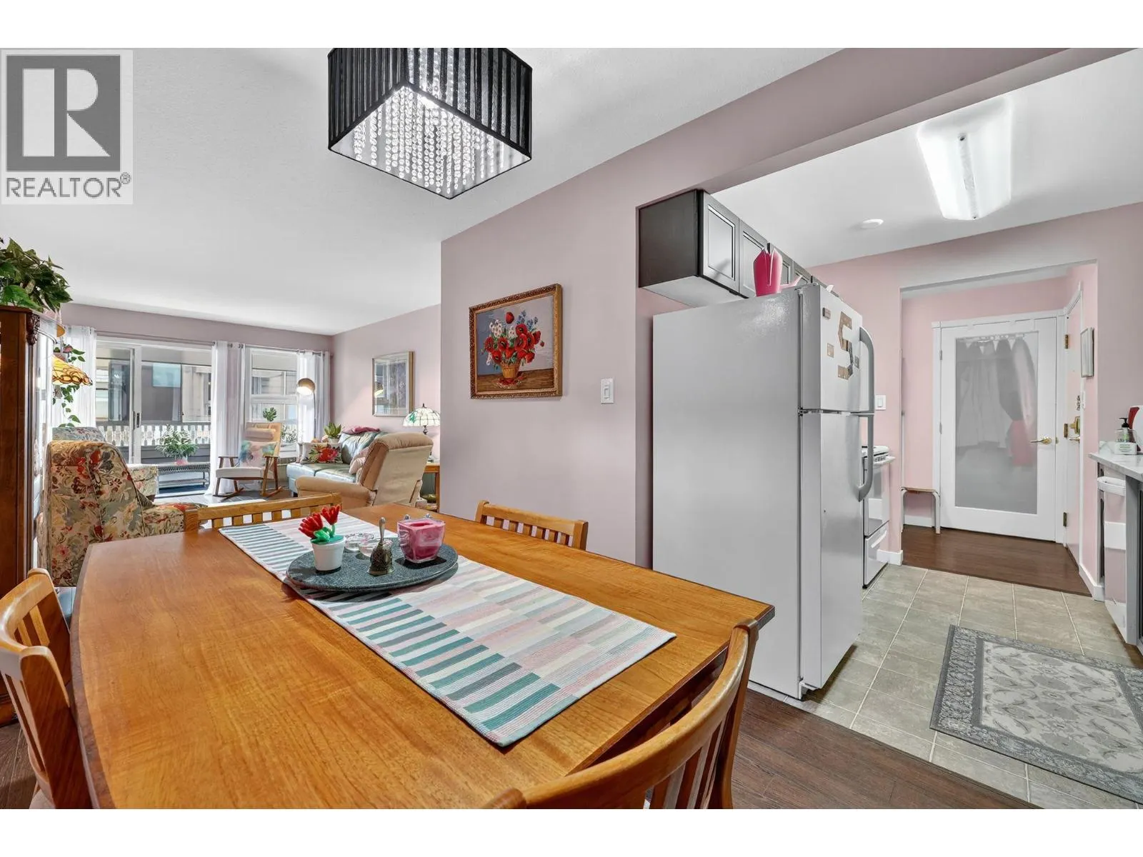 575 Sutherland Avenue Unit# 207