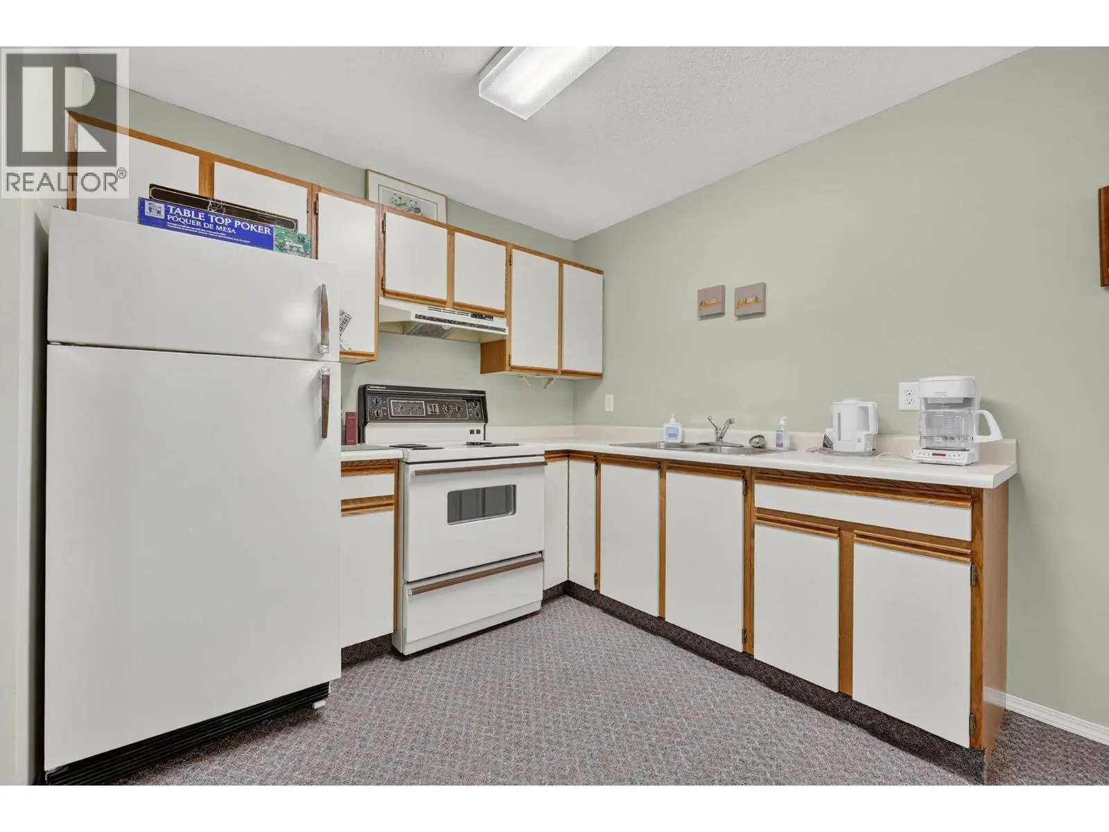 575 Sutherland Avenue Unit# 207