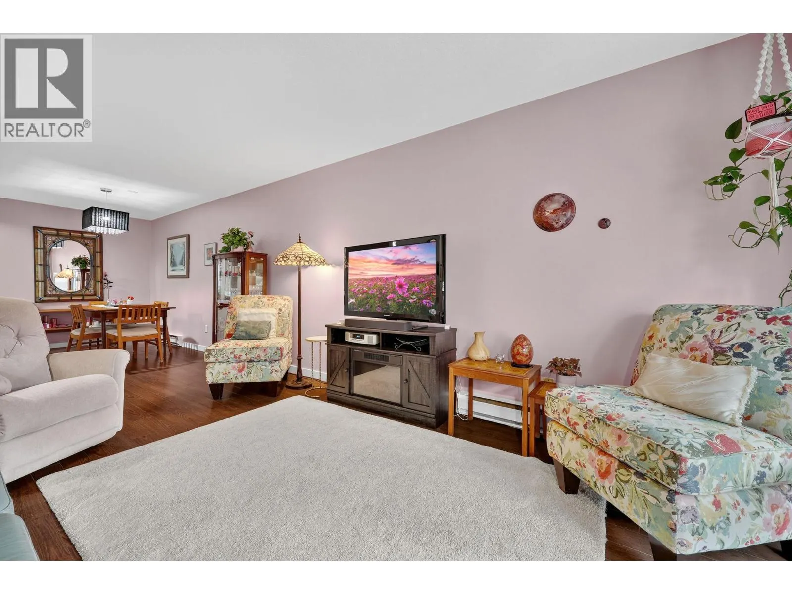 575 Sutherland Avenue Unit# 207