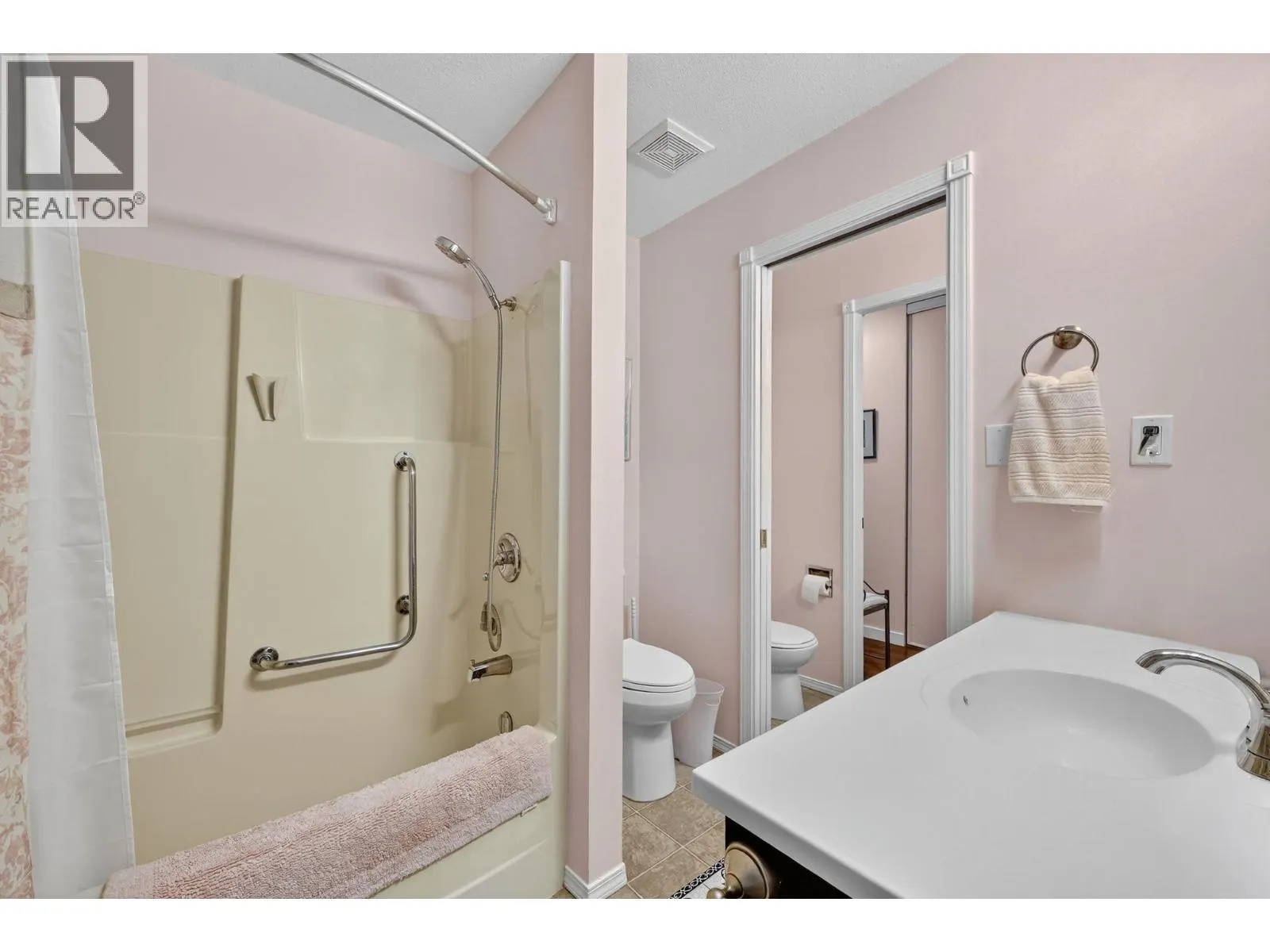 575 Sutherland Avenue Unit# 207