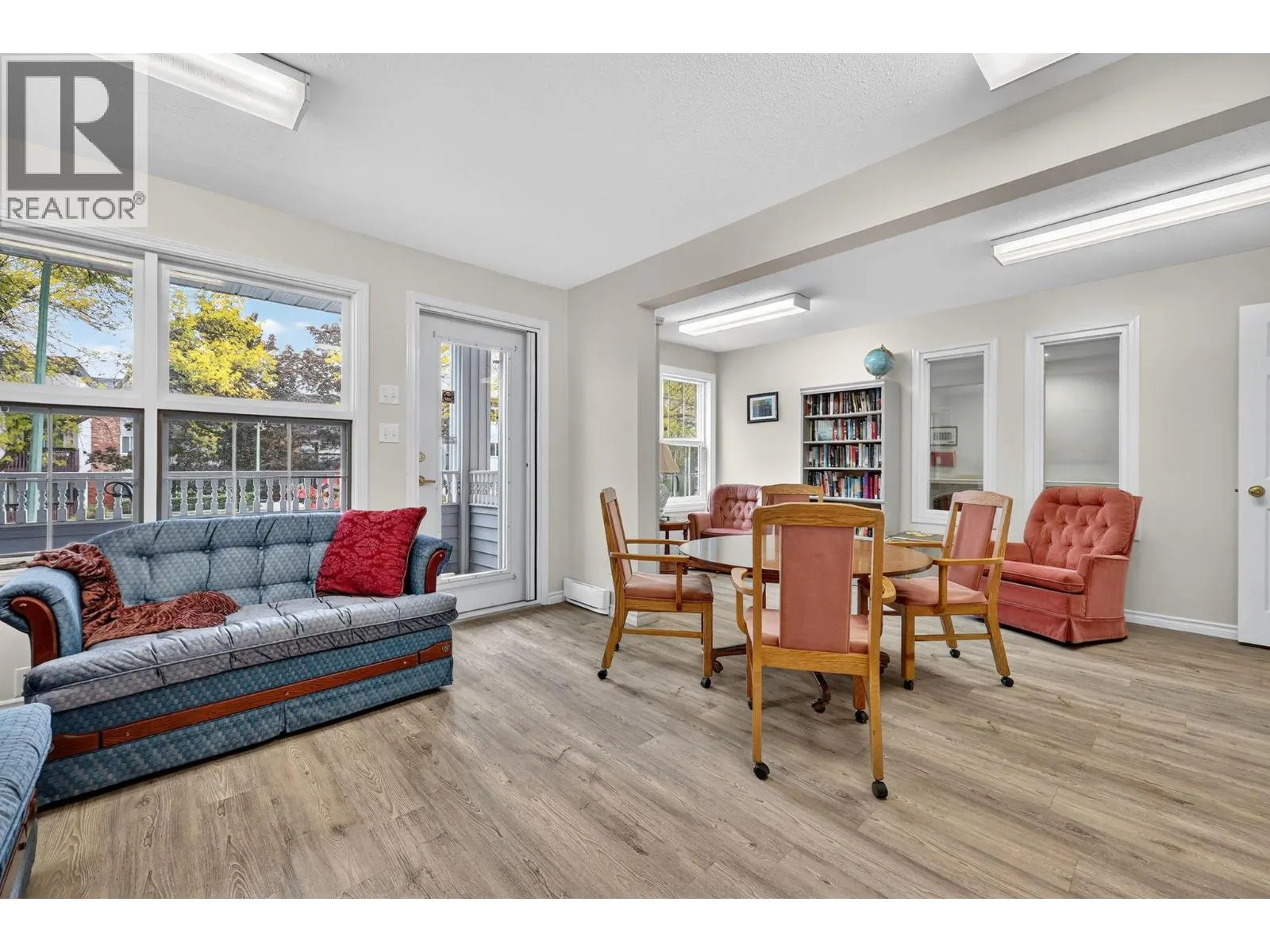 575 Sutherland Avenue Unit# 207
