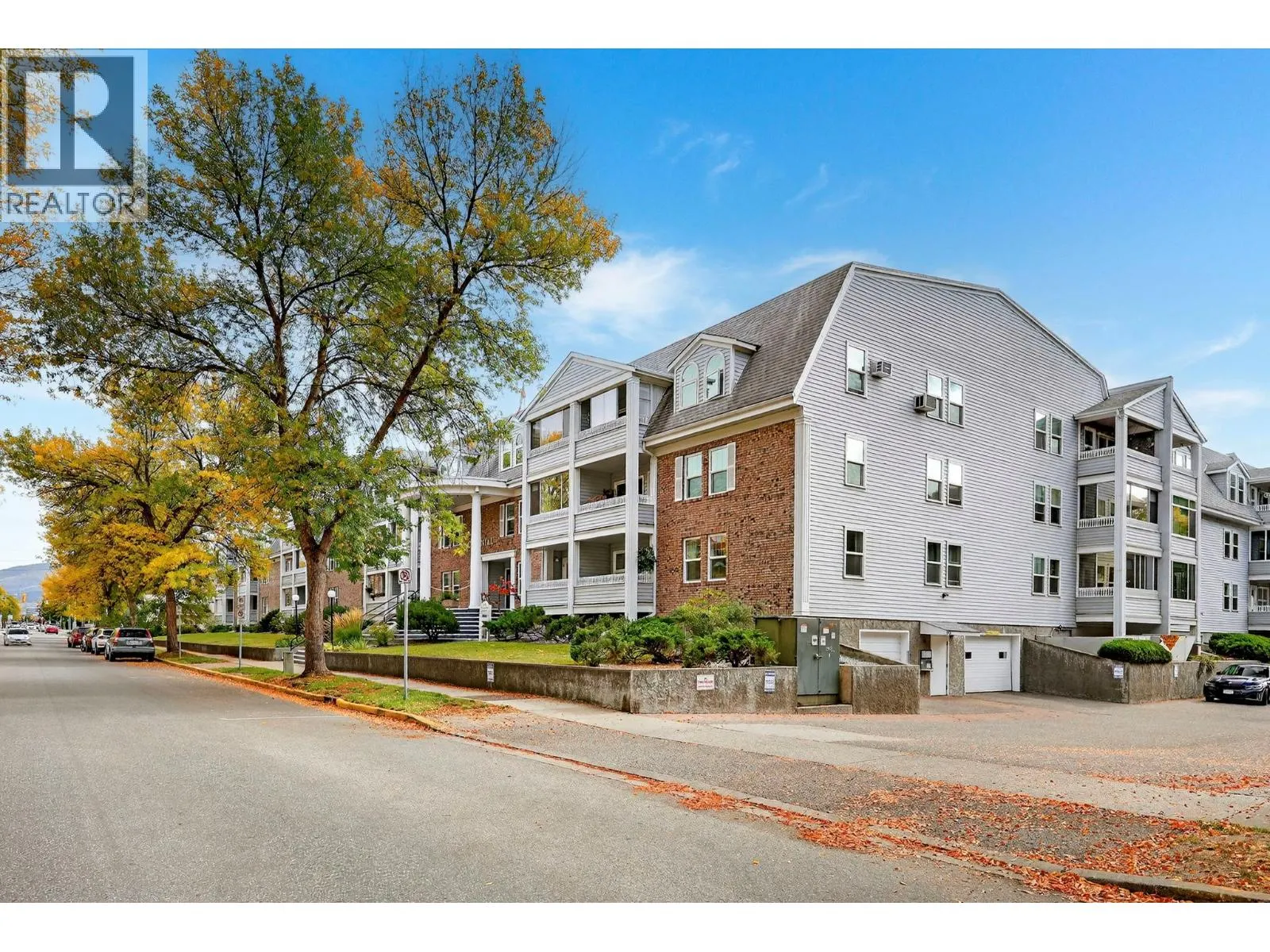 575 Sutherland Avenue Unit# 207