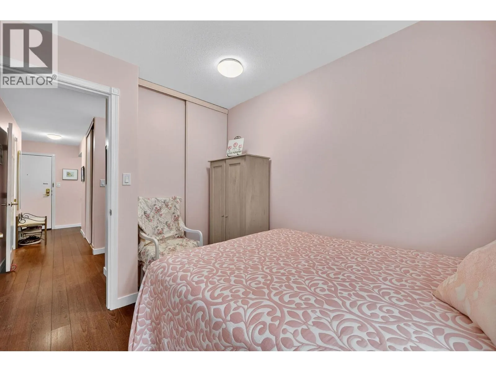 575 Sutherland Avenue Unit# 207