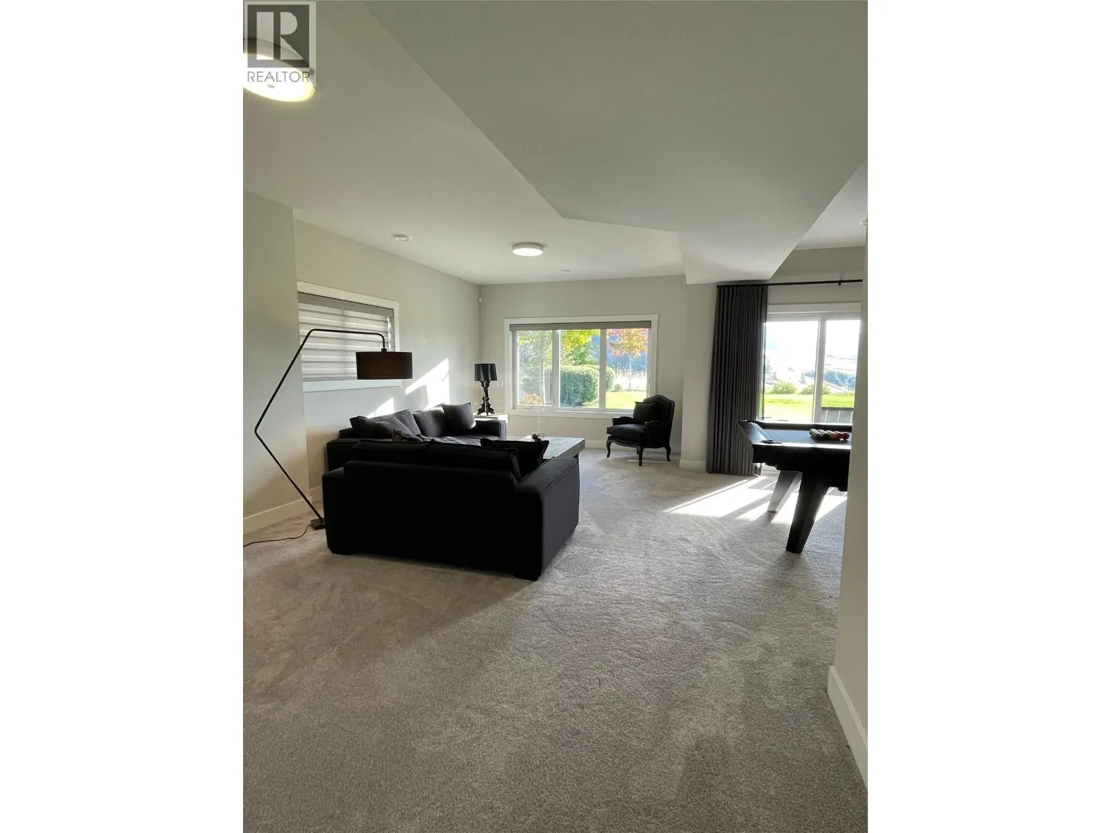 1049 Loseth Drive