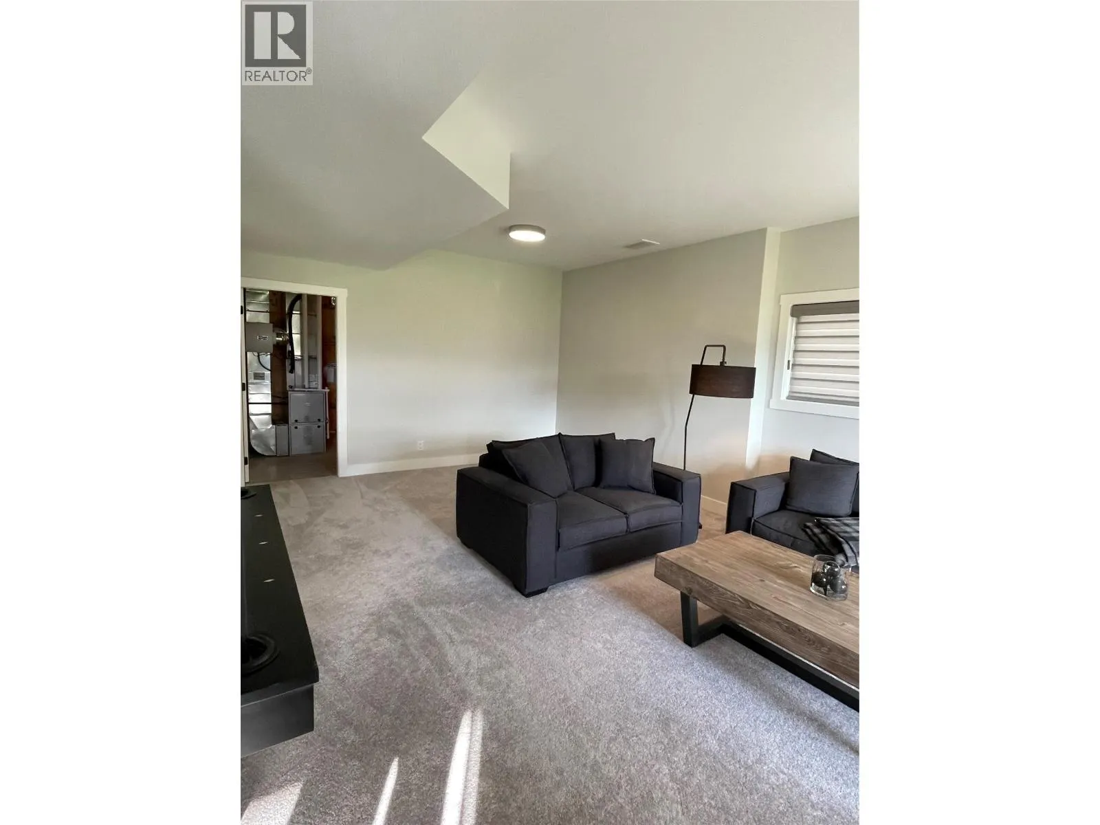 1049 Loseth Drive
