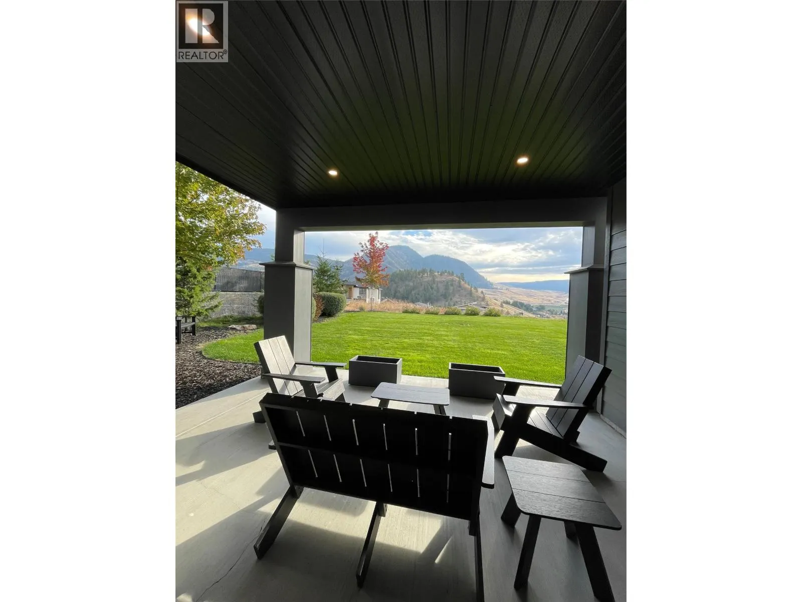 1049 Loseth Drive