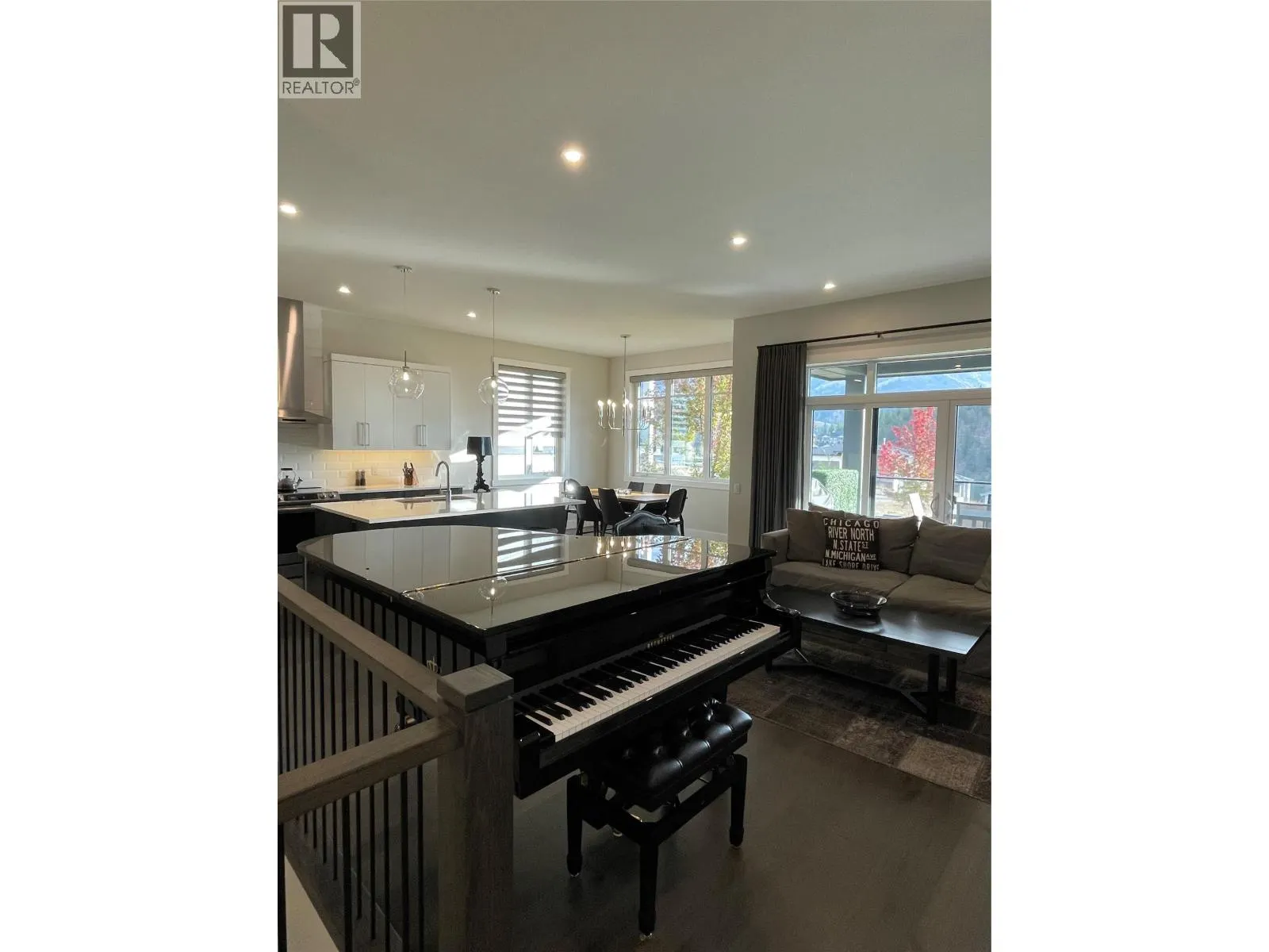 1049 Loseth Drive