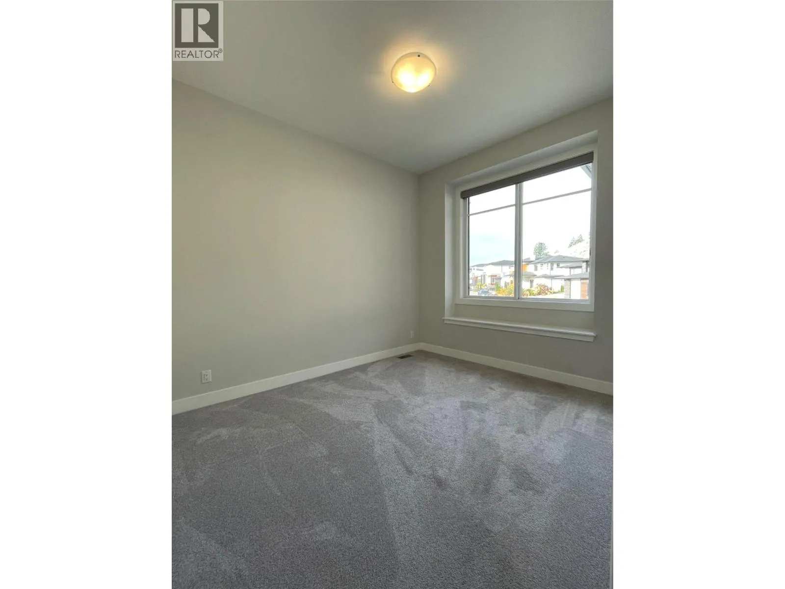 1049 Loseth Drive