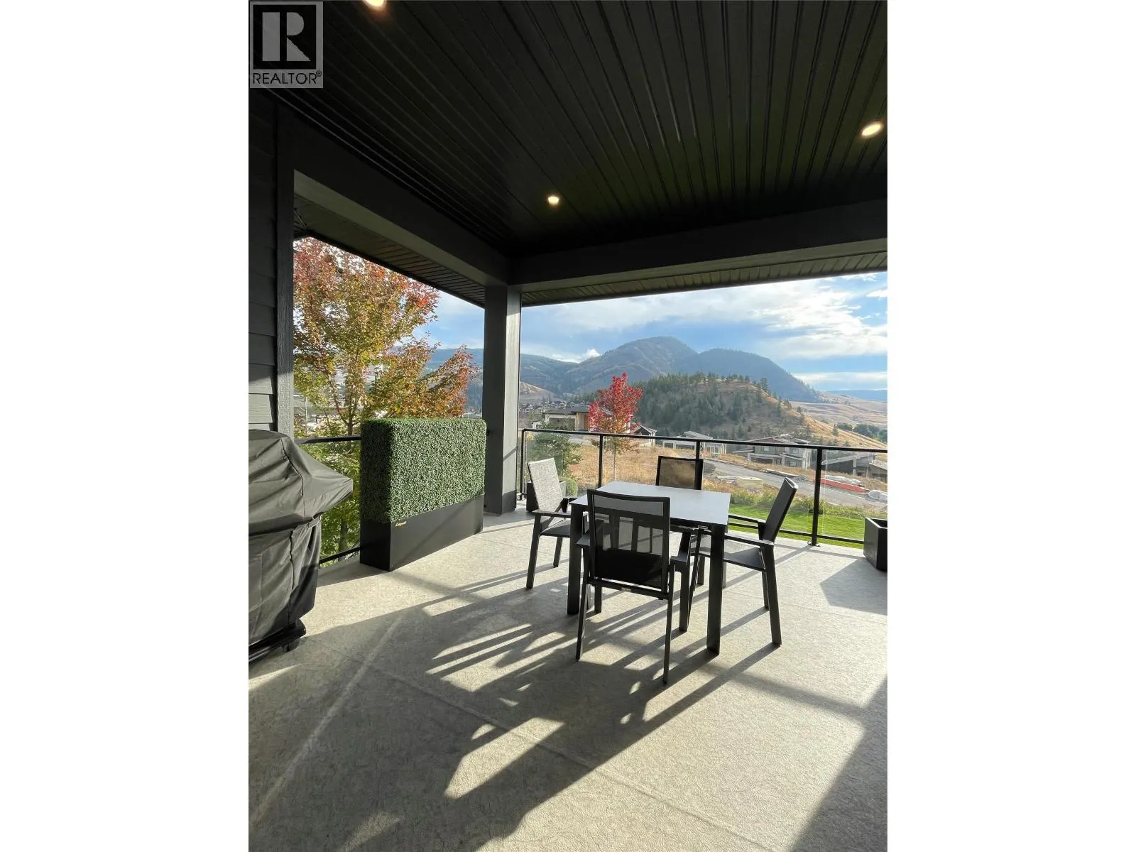 1049 Loseth Drive