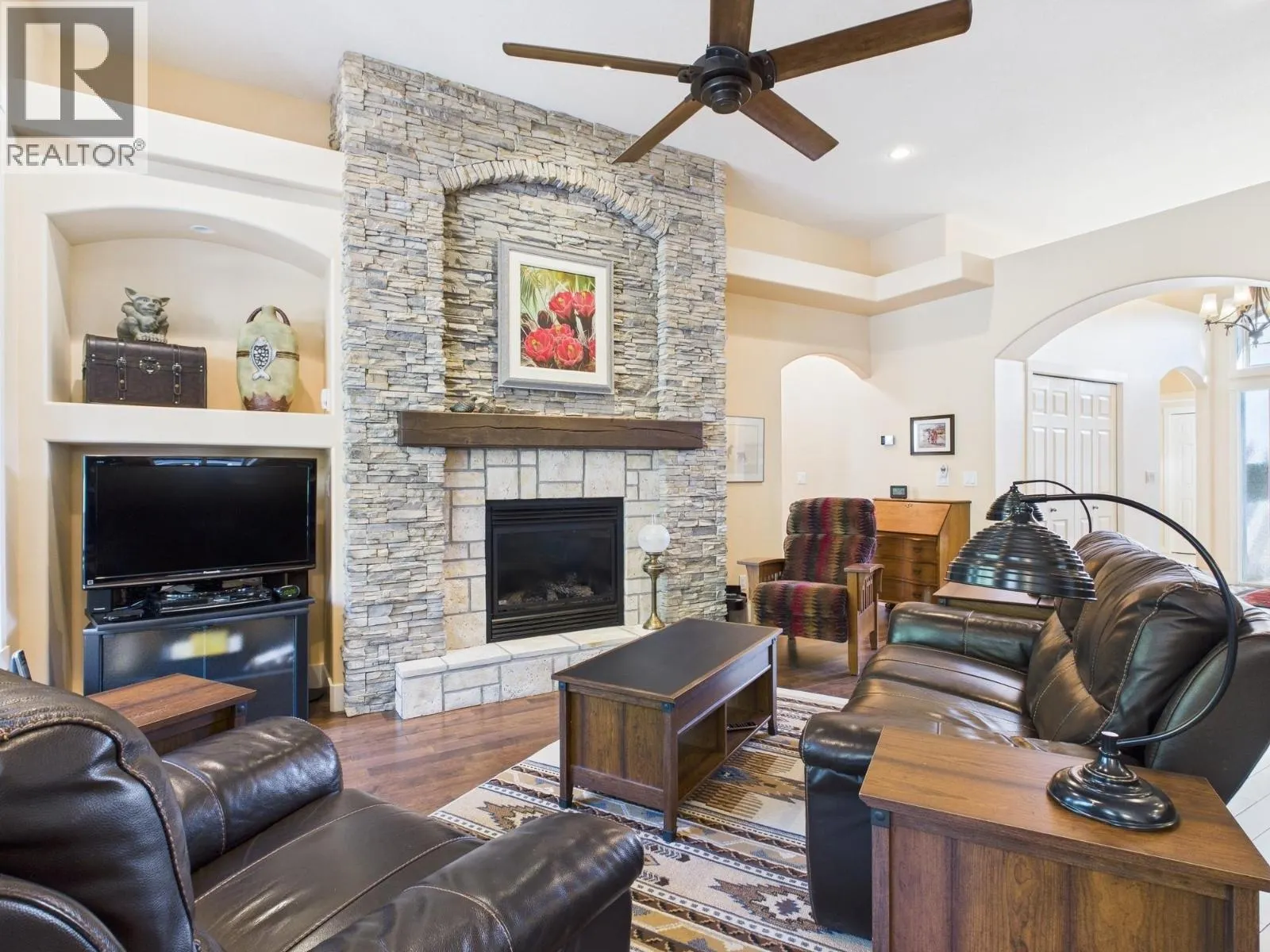 12 WILDFLOWER Court
