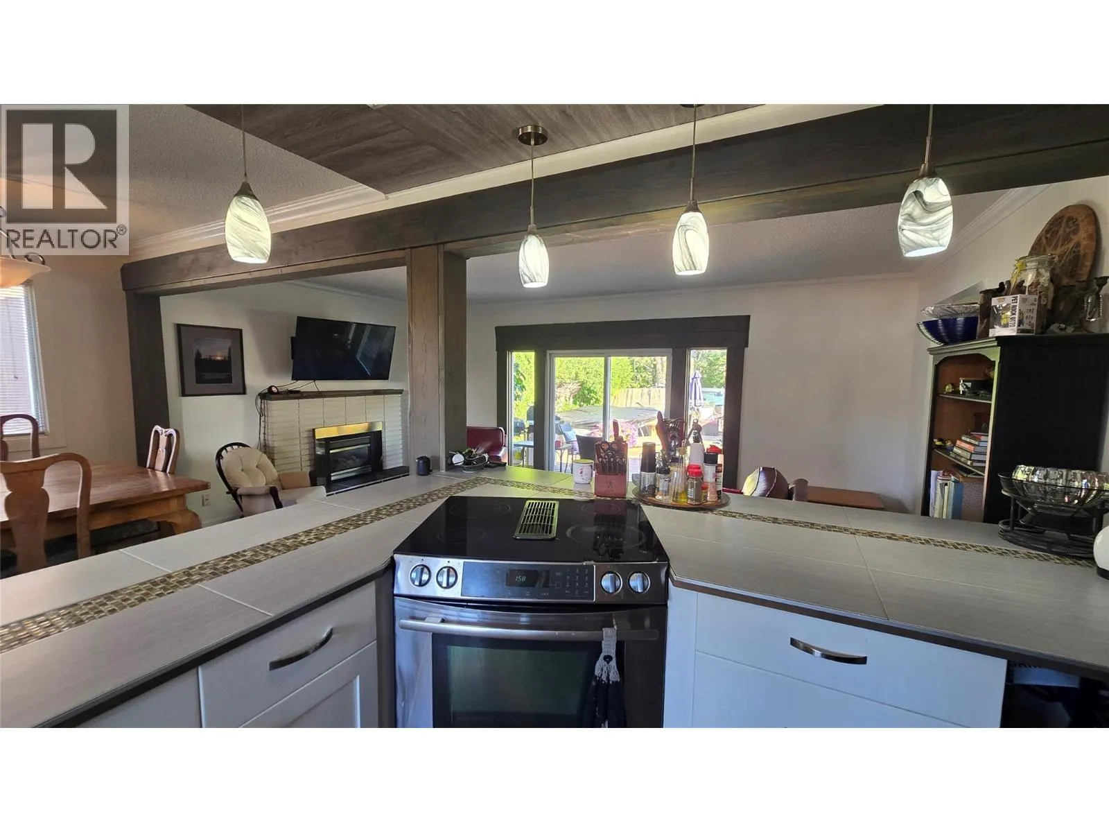 1151 SCHUBERT Drive