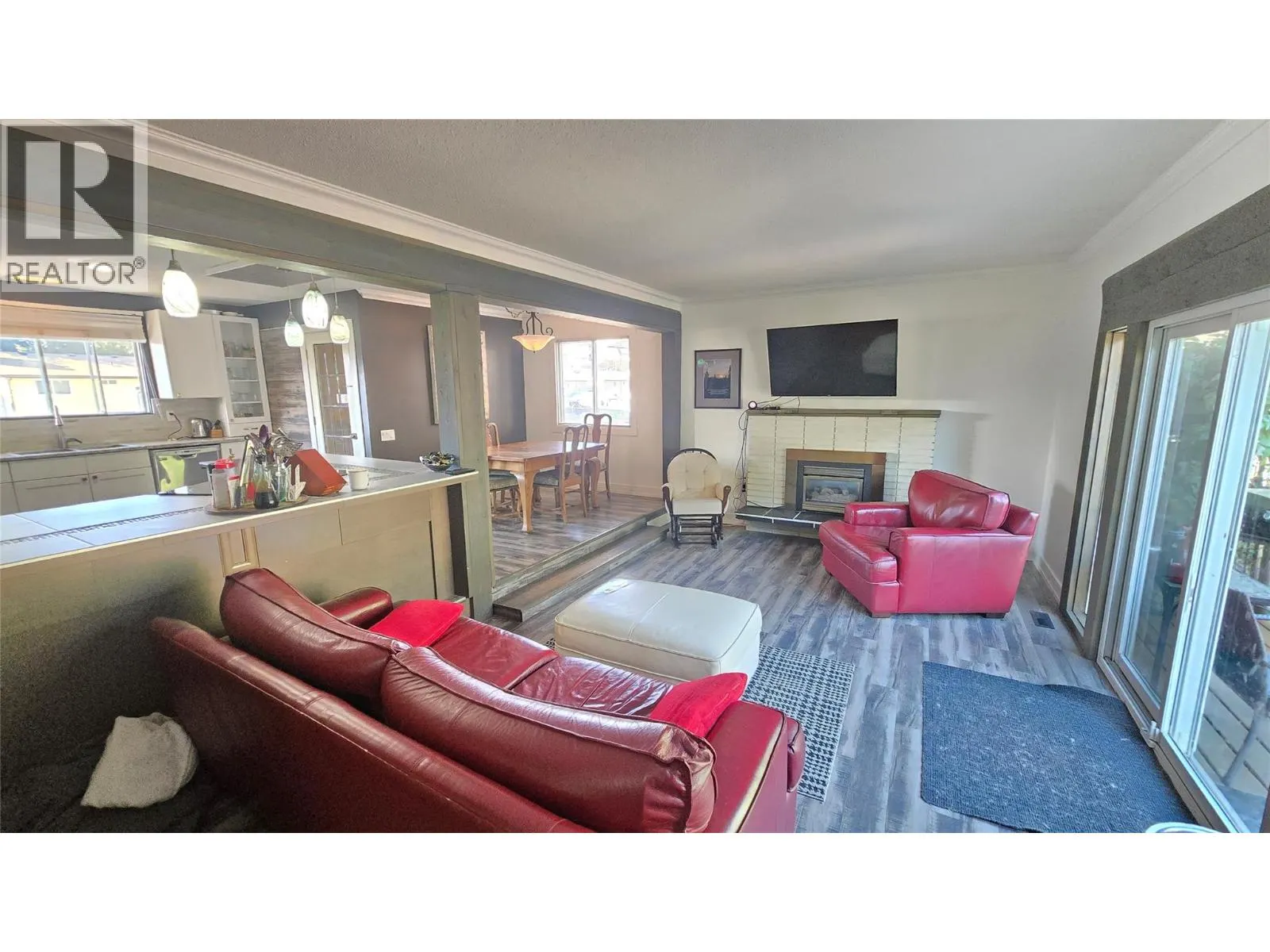 1151 SCHUBERT Drive